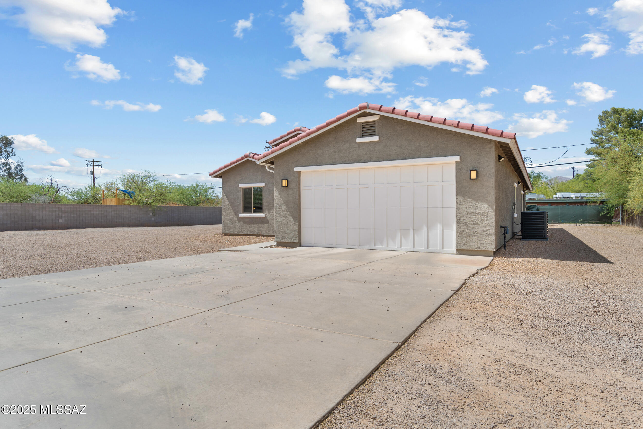 1941 E Greenlee Road