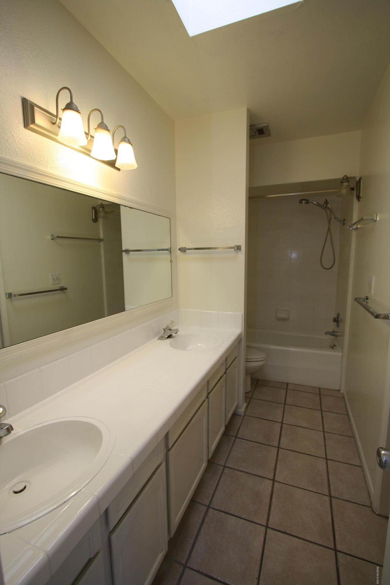 La Serena Townhouses (1-25) - Residential Lease