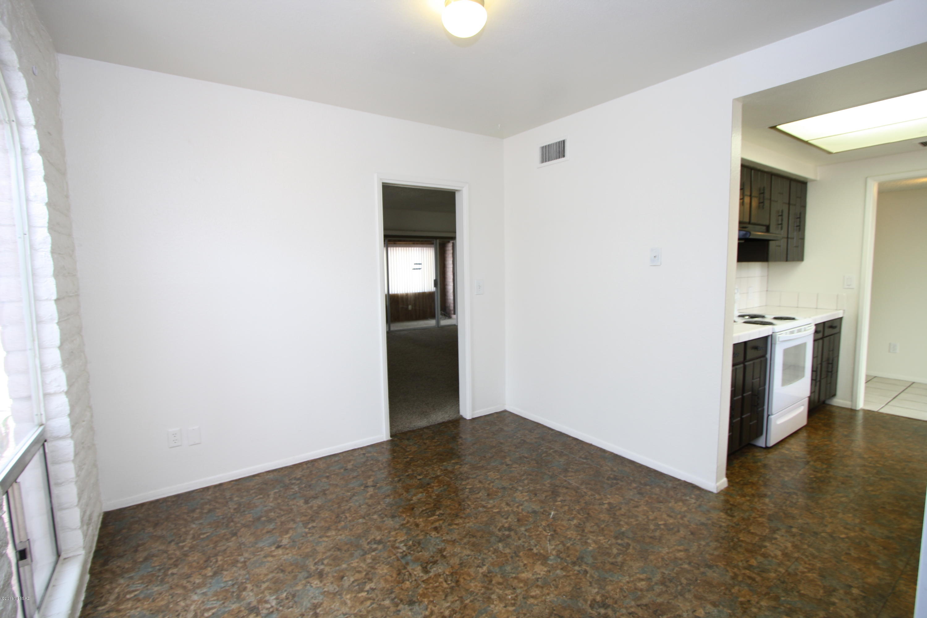 La Serena Townhouses (1-25) - Residential Lease