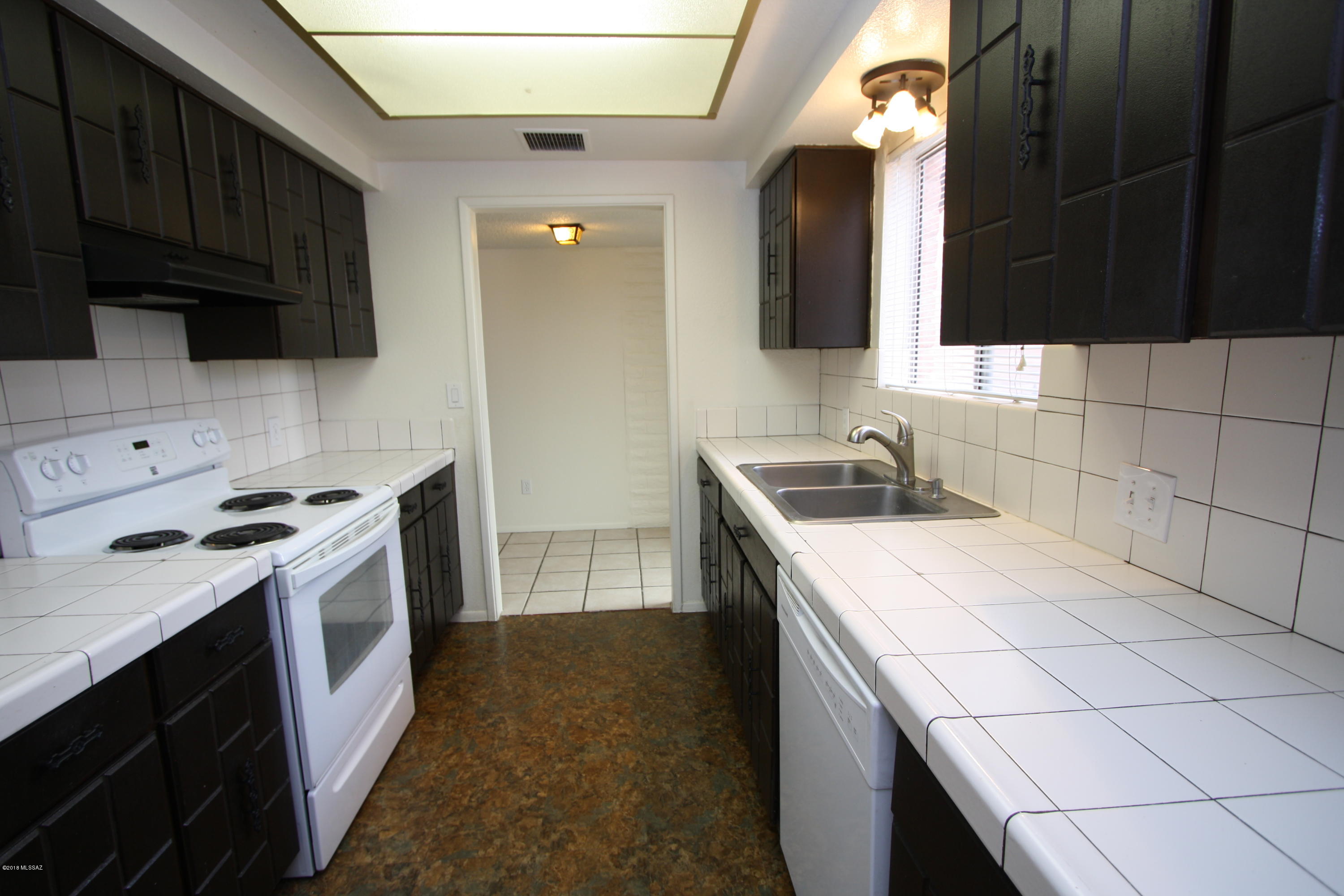 La Serena Townhouses (1-25) - Residential Lease