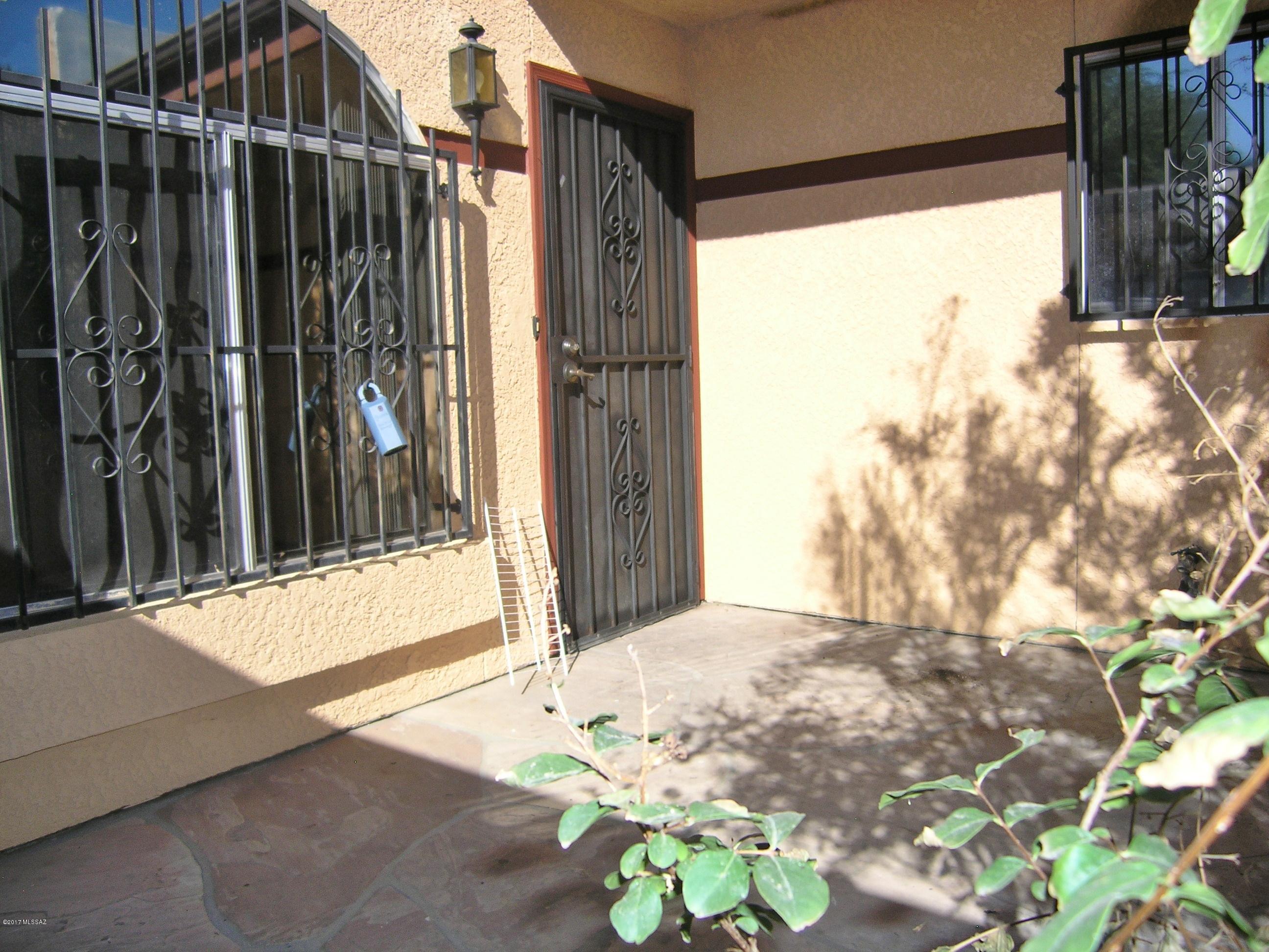Encanto Place Townhomes (1-23) - Residential
