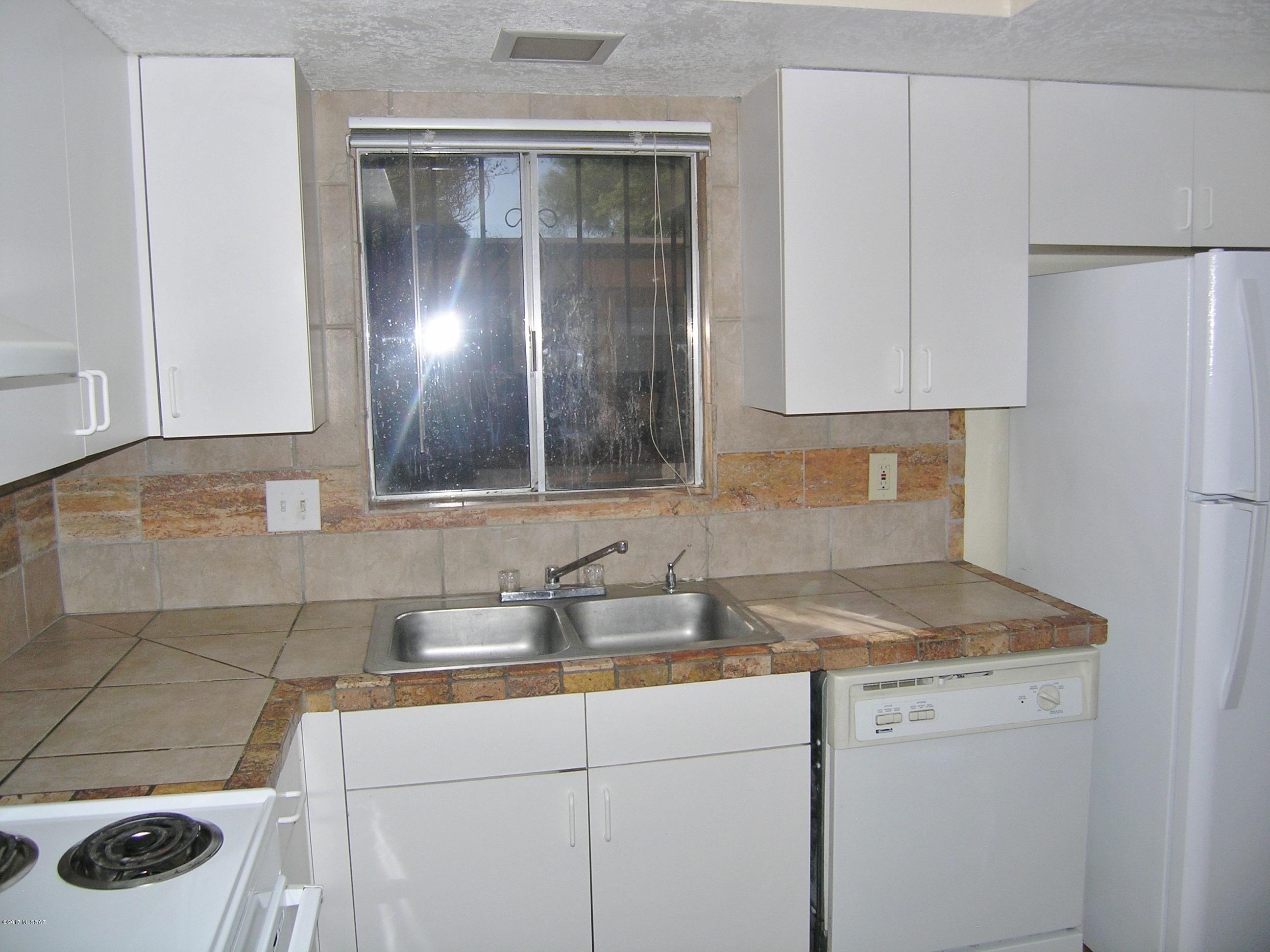 Encanto Place Townhomes (1-23) - Residential