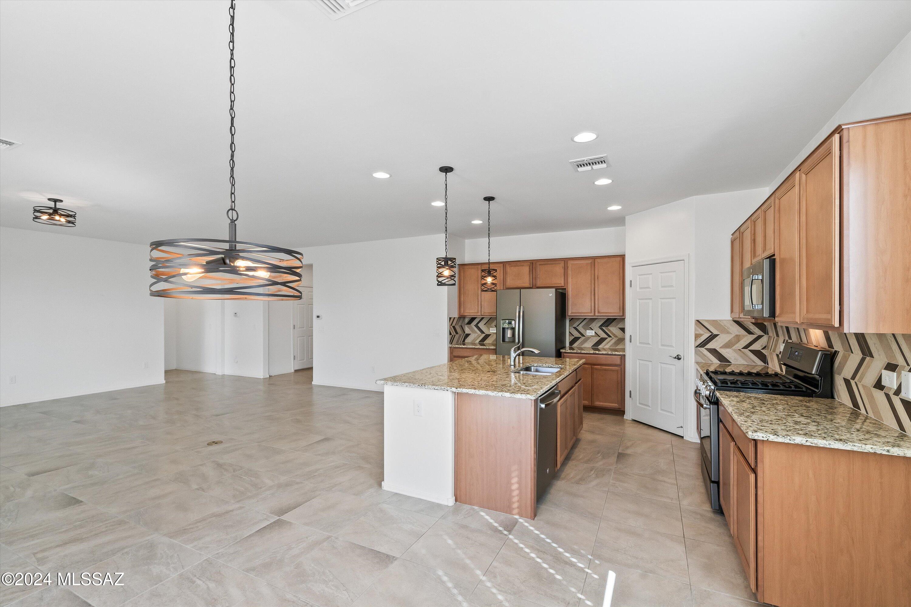 Starr Ridge (1-105) - Residential