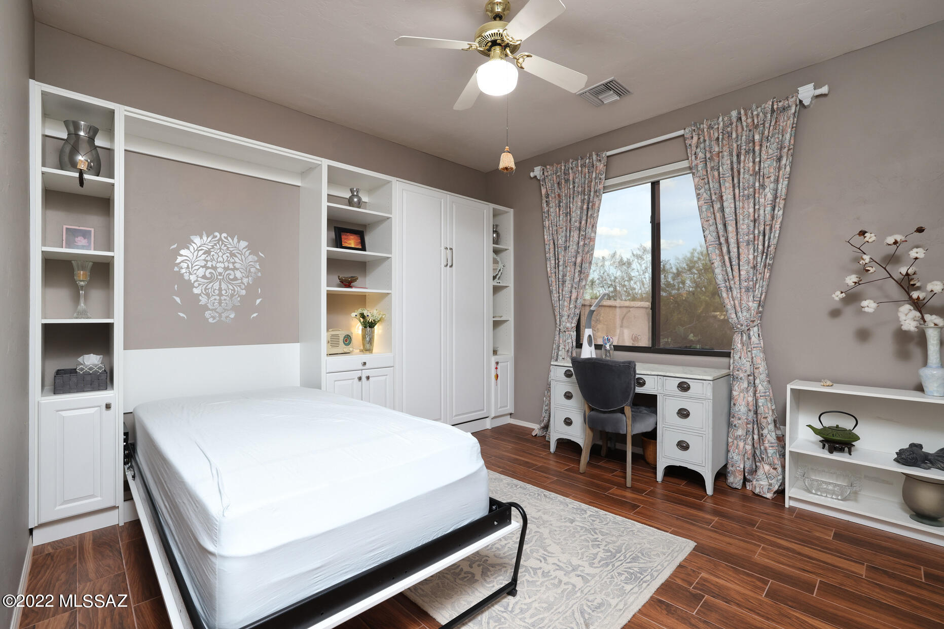 Sombrero Peak Estates (1-77) - Residential