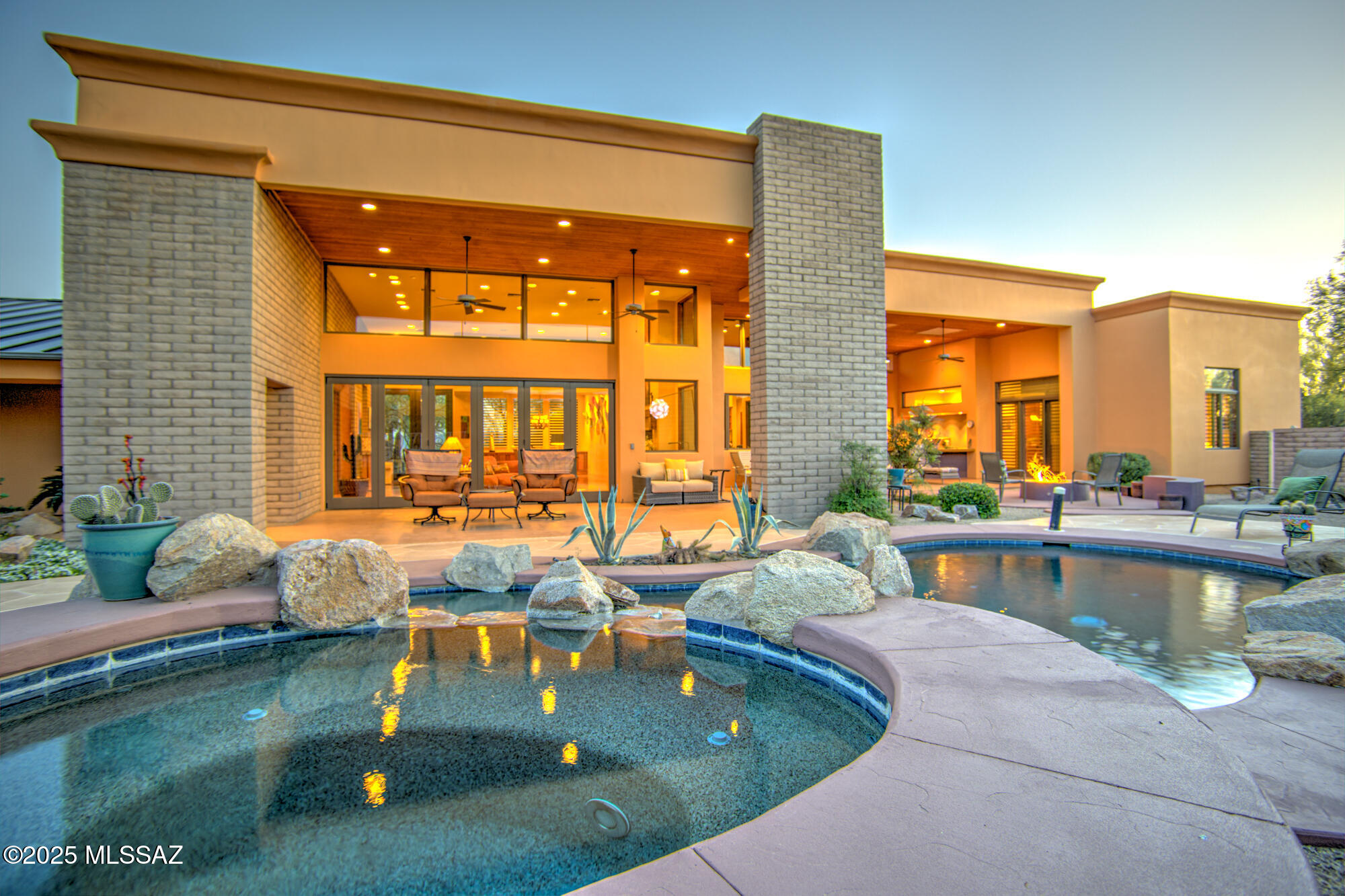 12772 N Sorrel Stallion Place