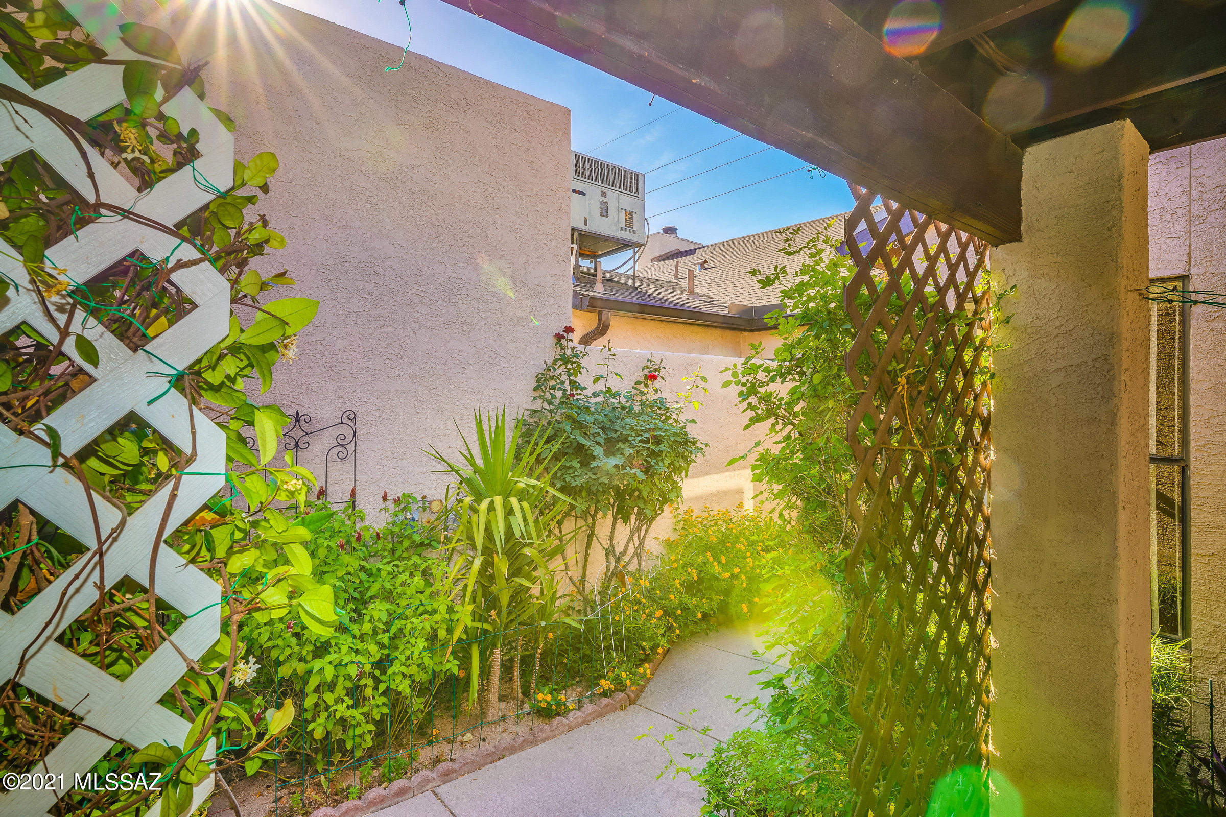 Miramonte Townhomes (1-67) - Residential
