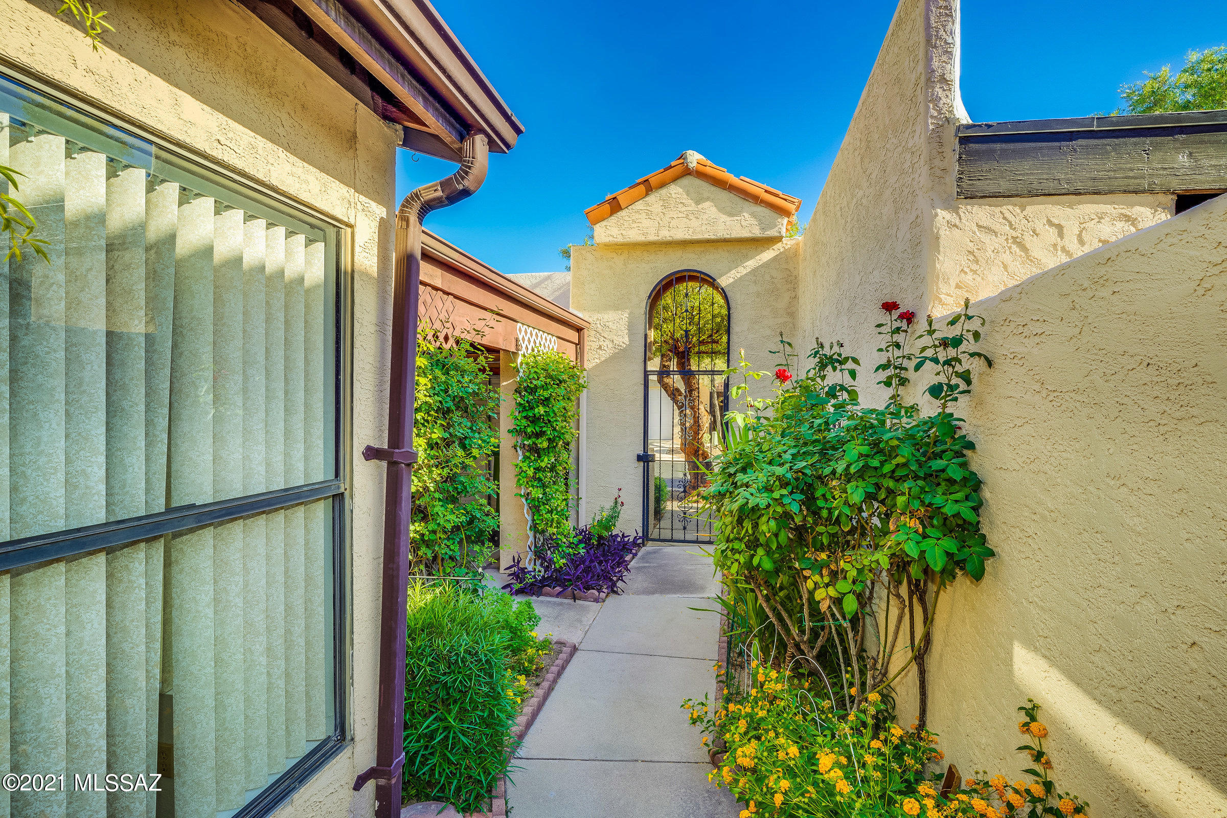 Miramonte Townhomes (1-67) - Residential