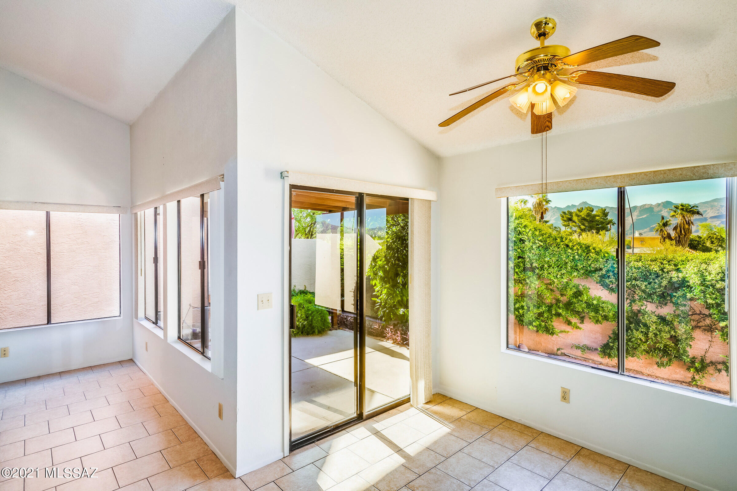 Miramonte Townhomes (1-67) - Residential