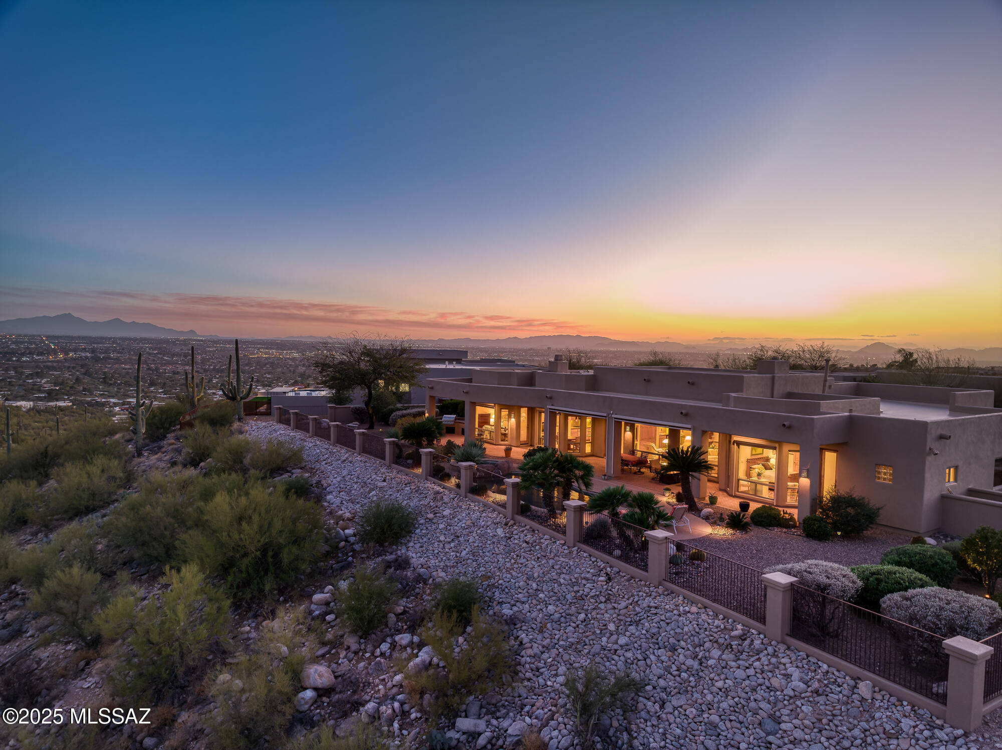 Sabino Mountain (1-290) - Residential