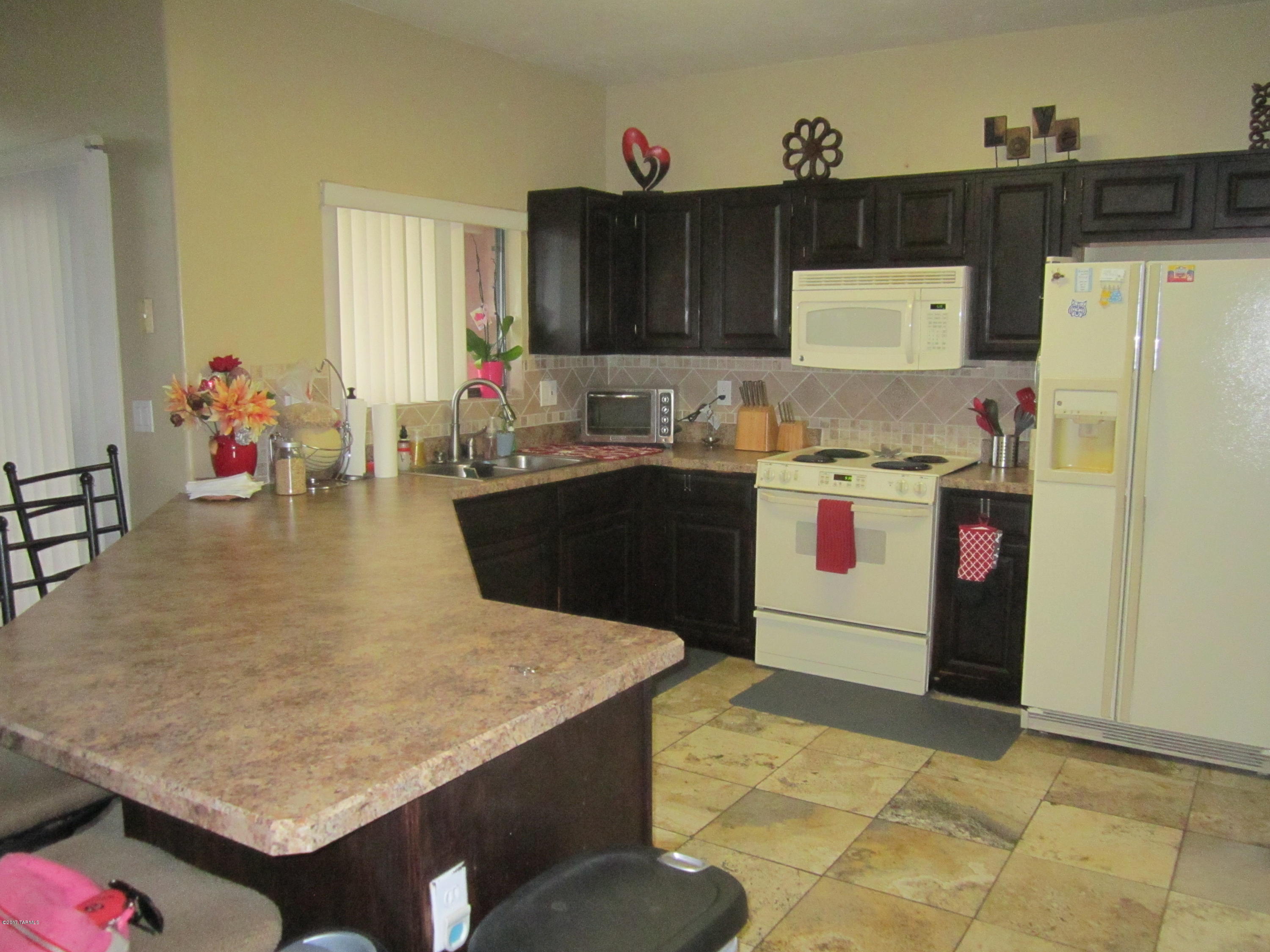 Fairway Terrace Condos. (Units 1-30) - Residential