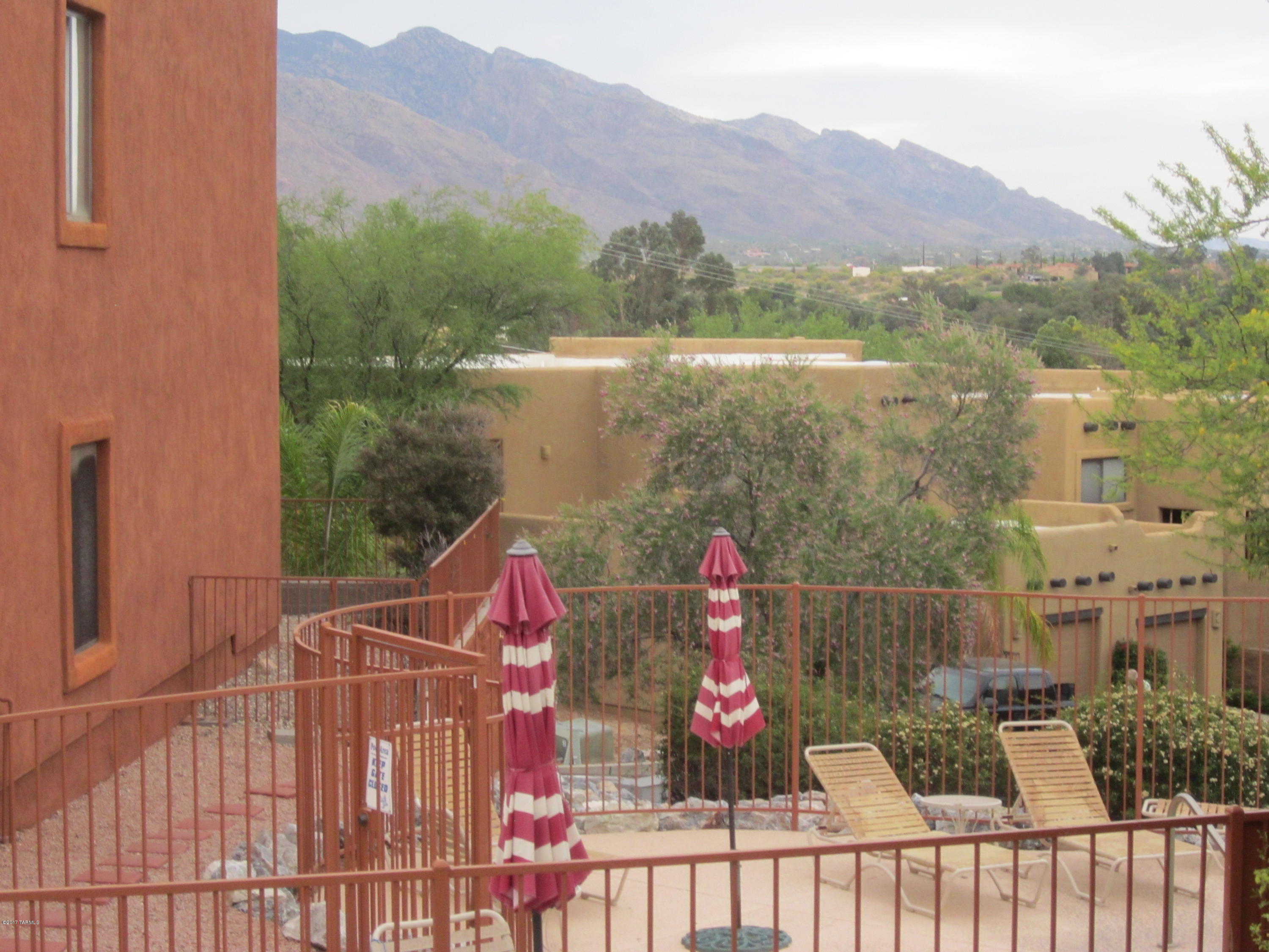 Fairway Terrace Condos. (Units 1-30) - Residential