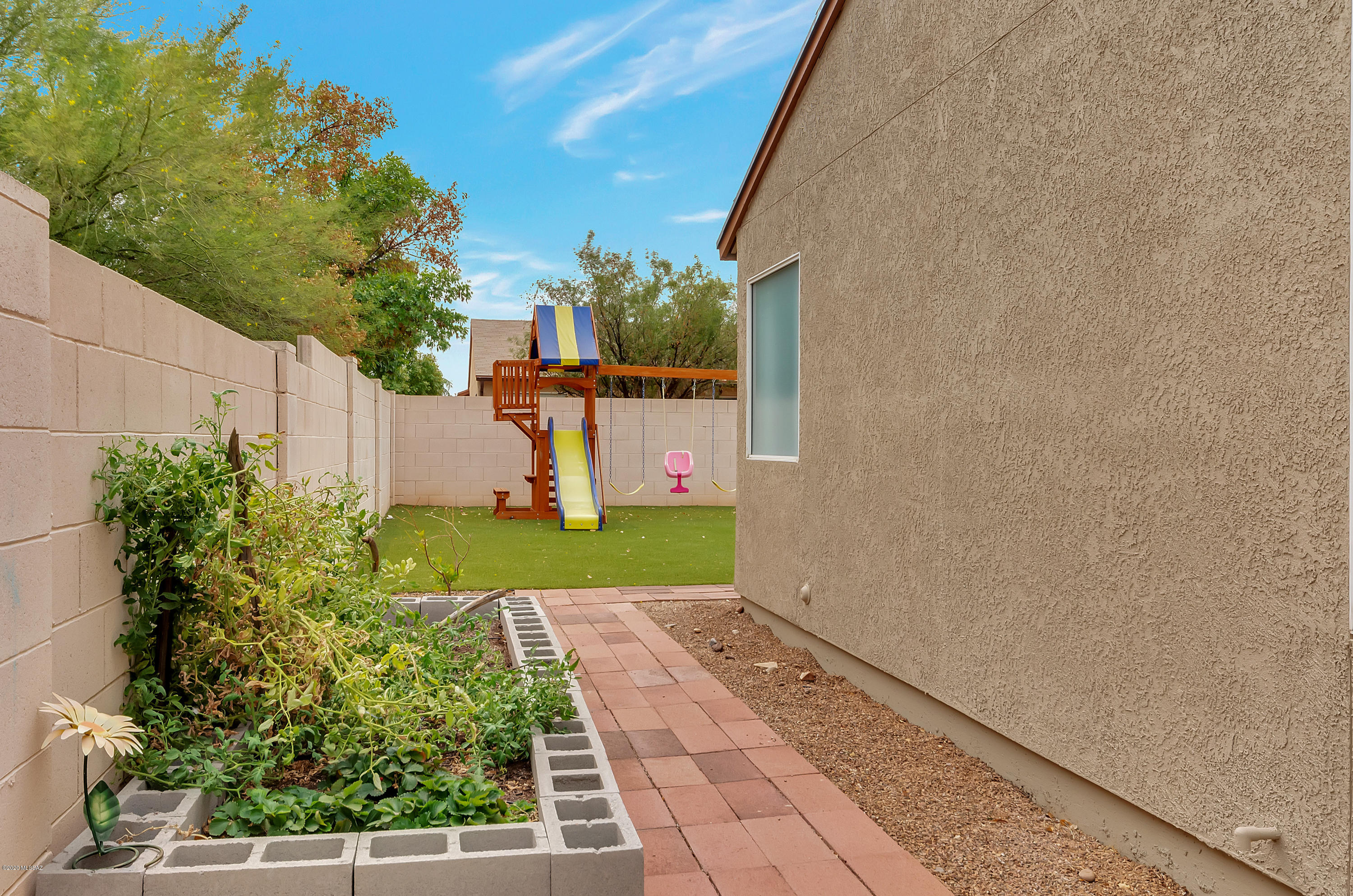 Sunrise Meadow At Rita Ranch (1-135) - Residential