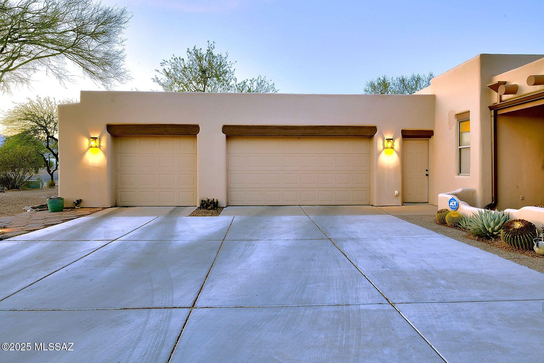 Loma De La Vista Verde (1-38) - Residential