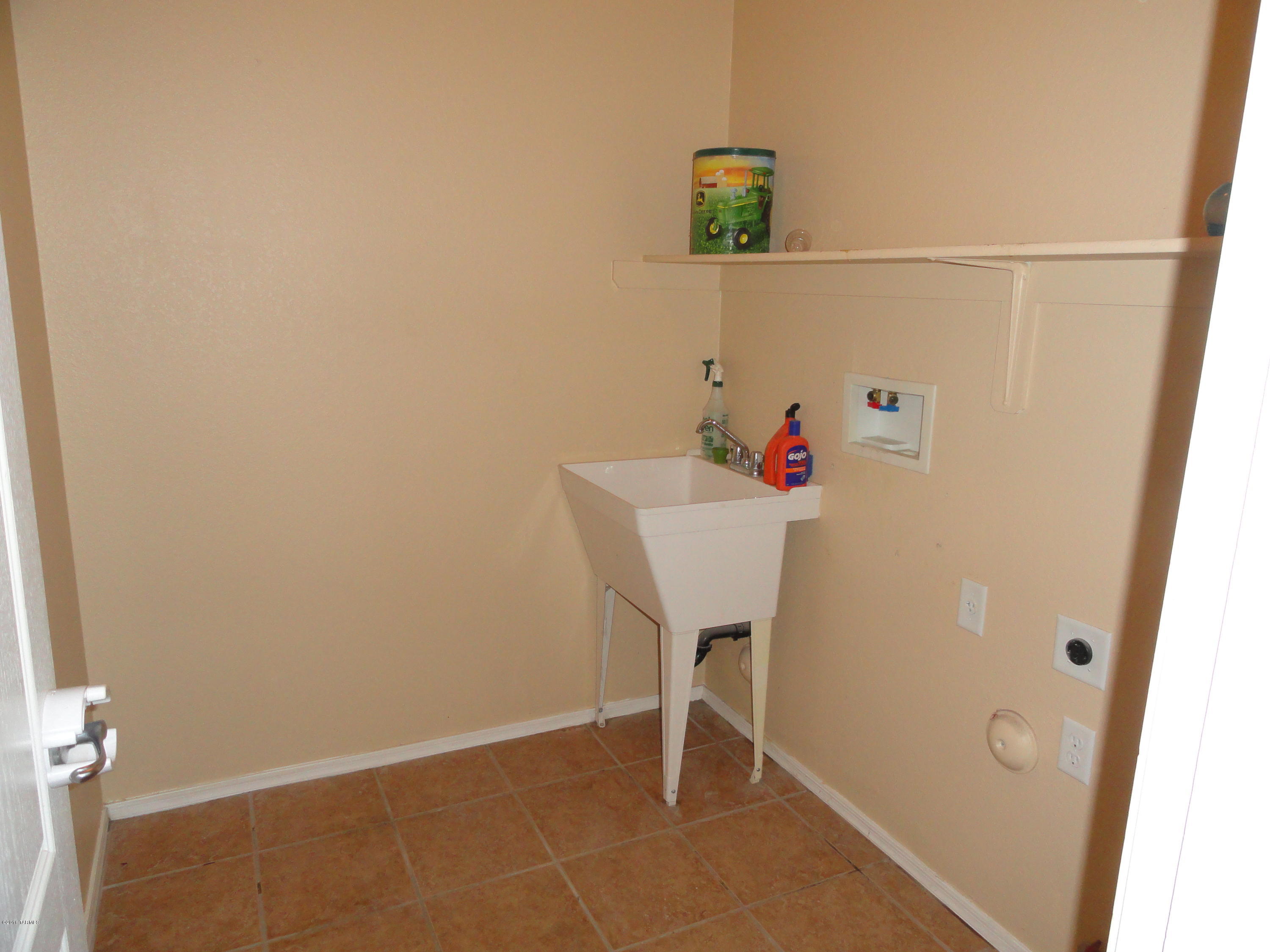 Avra Valley 3 - Residential Lease