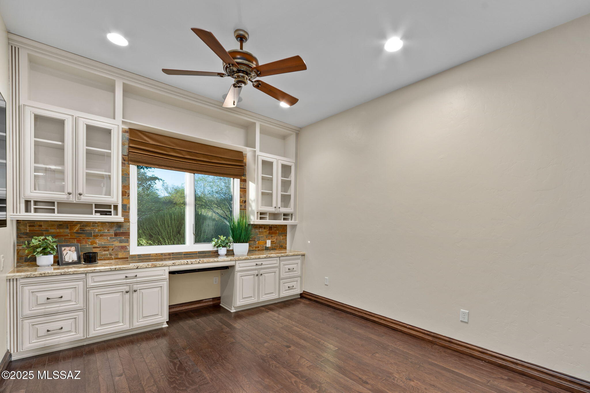 Stone Canyon VI - Residential