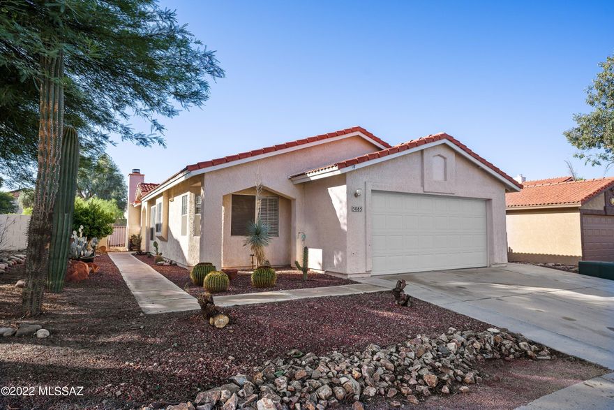 Wonderful home, clean and well maintained, in a great location and No Polybutylene. A/C replaced in 2016, refrigerator and stove approximately 2 years old. Wood burning fireplace
makes it cozy in the winter. Breakfast nook for everyday and a separate dining area for the holidays, makes for a very livable home. Split floor plan and no shared back wall, gives you added privacy. The community has 2 pools for you to enjoy, one of the pools is close by and with a low monthly HOA fee.