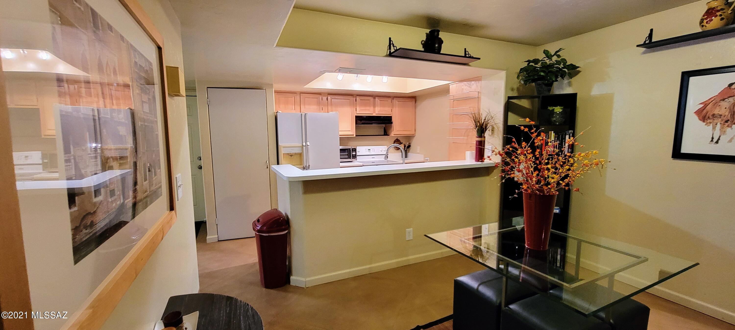 Mountain View Condos. (1-76) - Residential