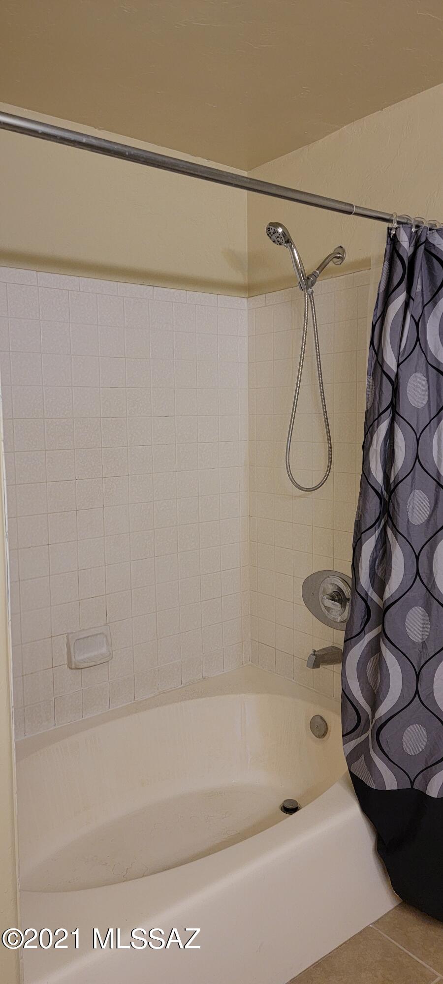 Mountain View Condos. (1-76) - Residential
