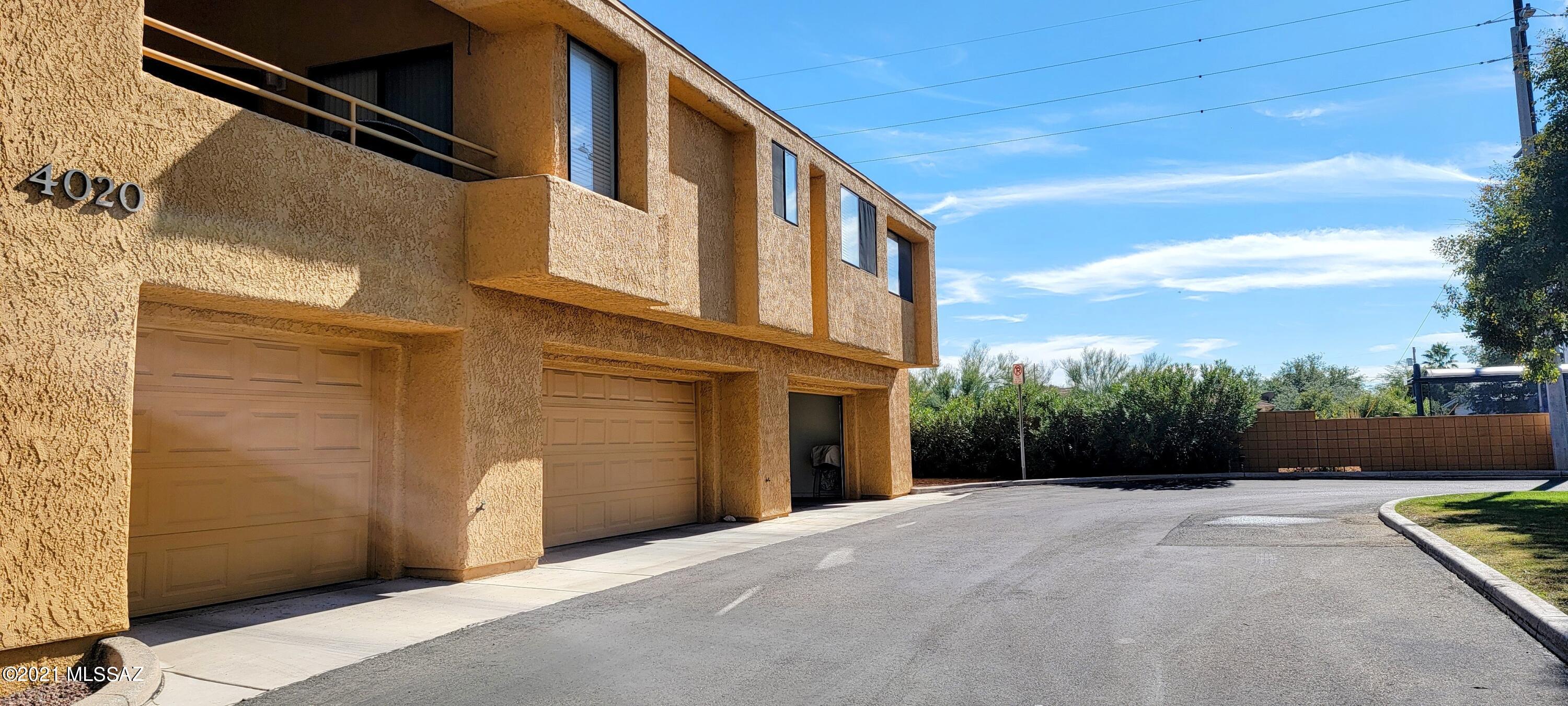 Mountain View Condos. (1-76) - Residential