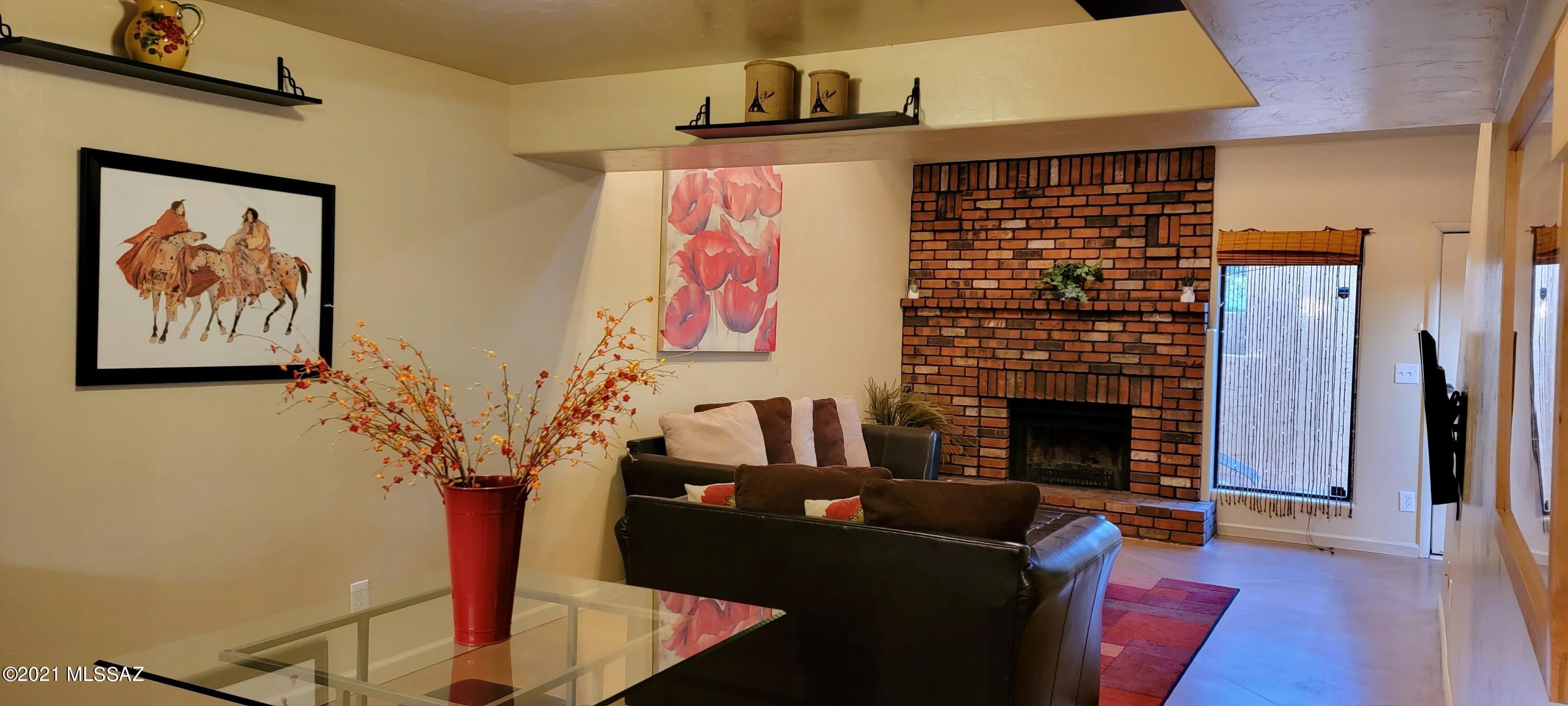 Mountain View Condos. (1-76) - Residential