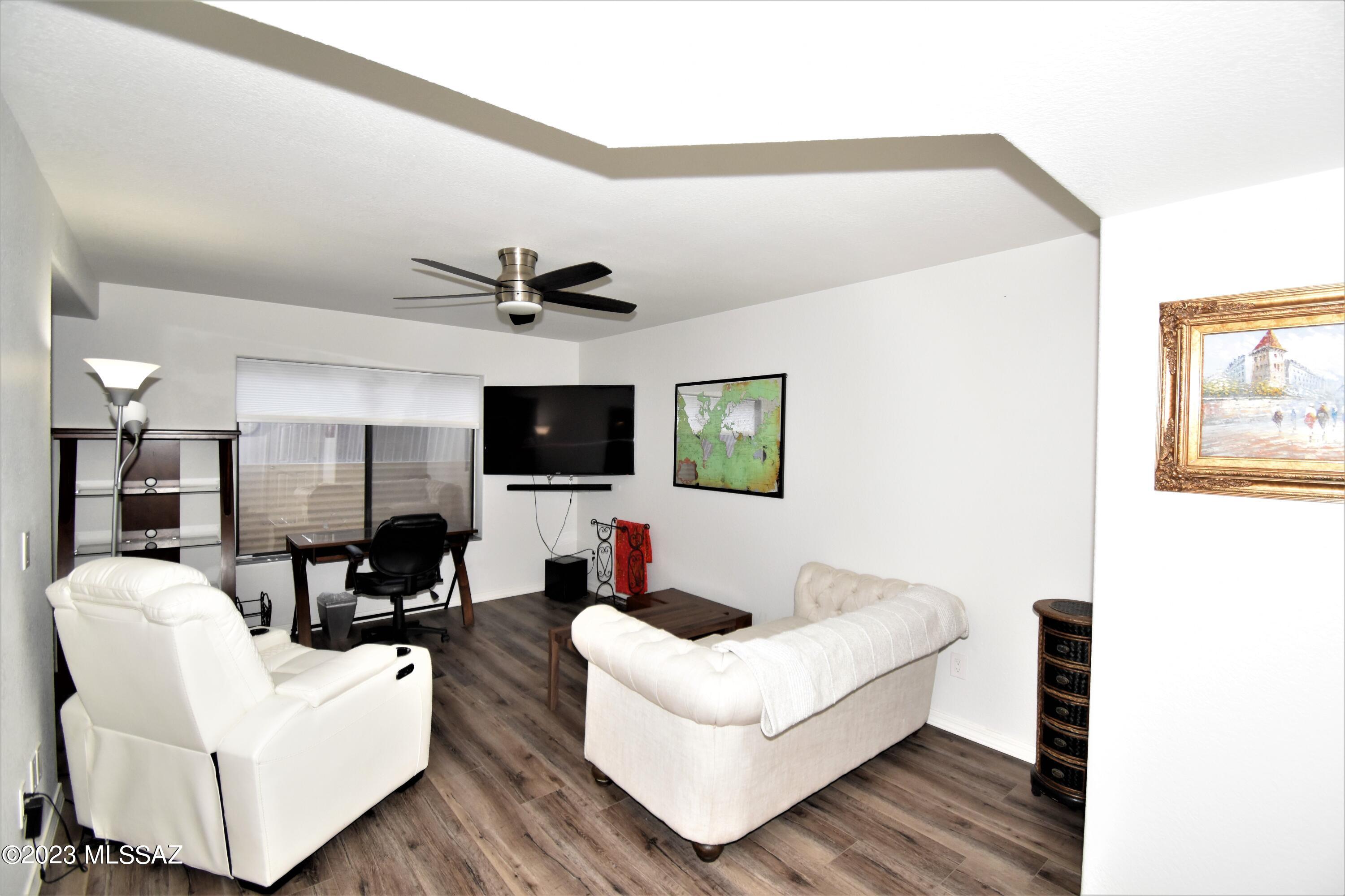 Broadway Commons (1-62) - Residential