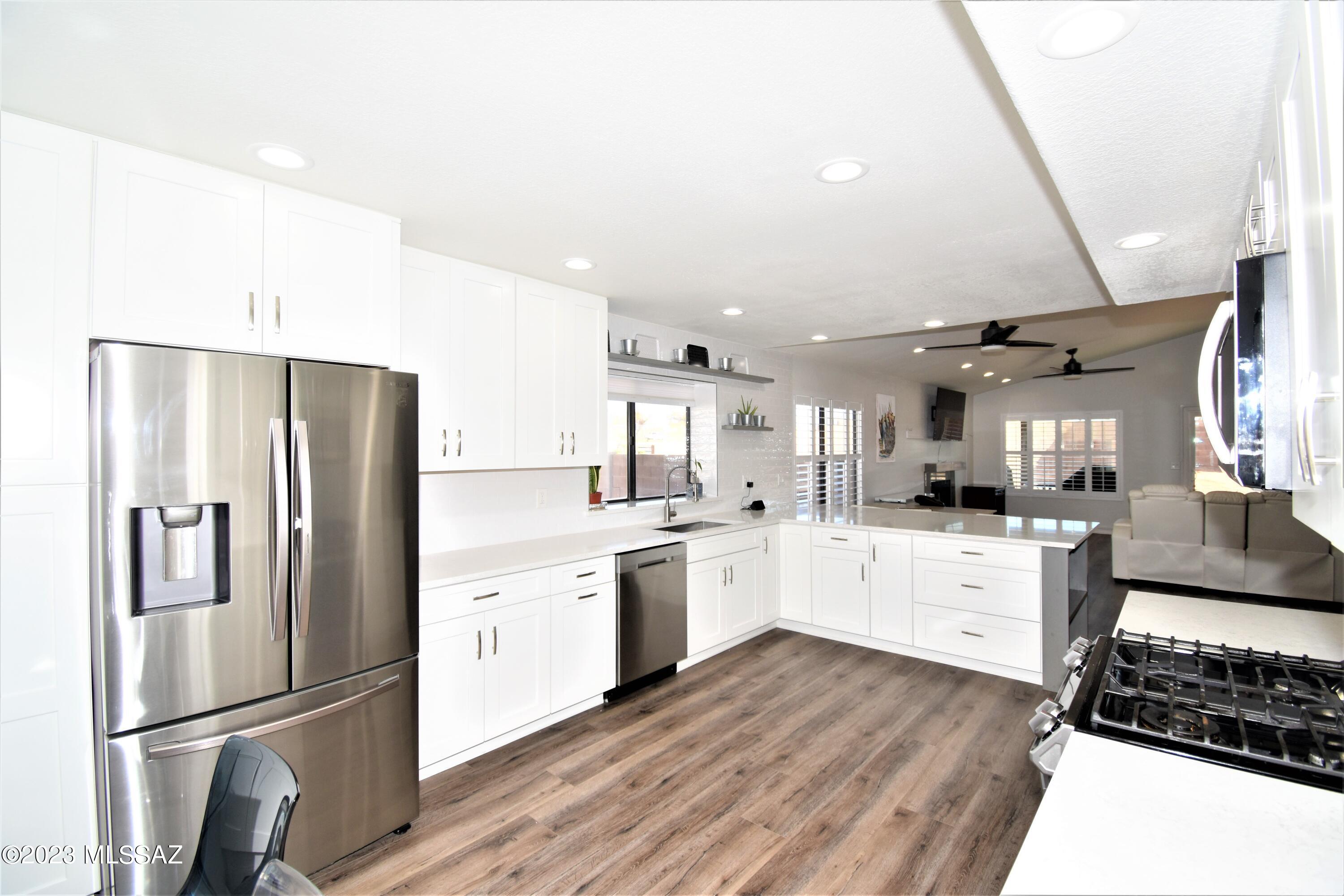Broadway Commons (1-62) - Residential