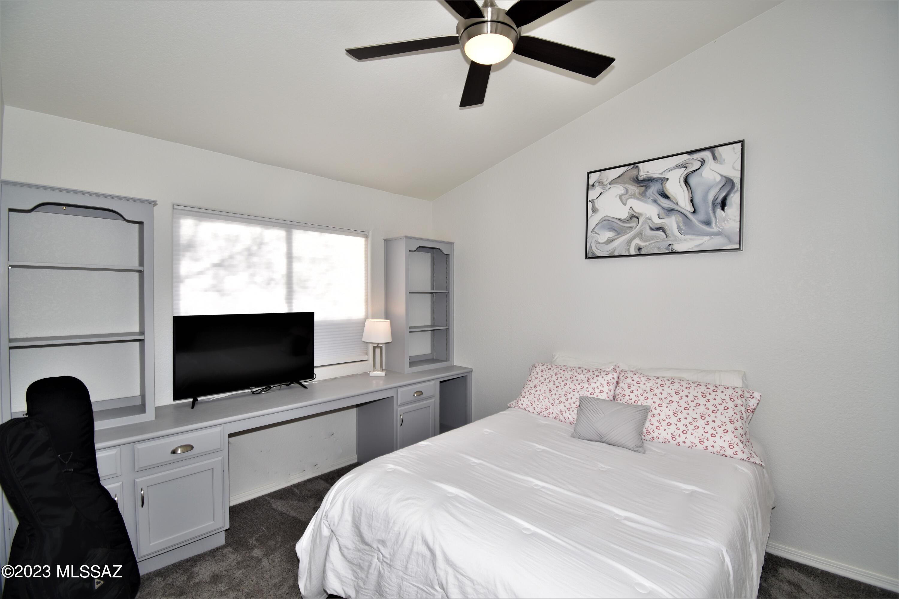 Broadway Commons (1-62) - Residential