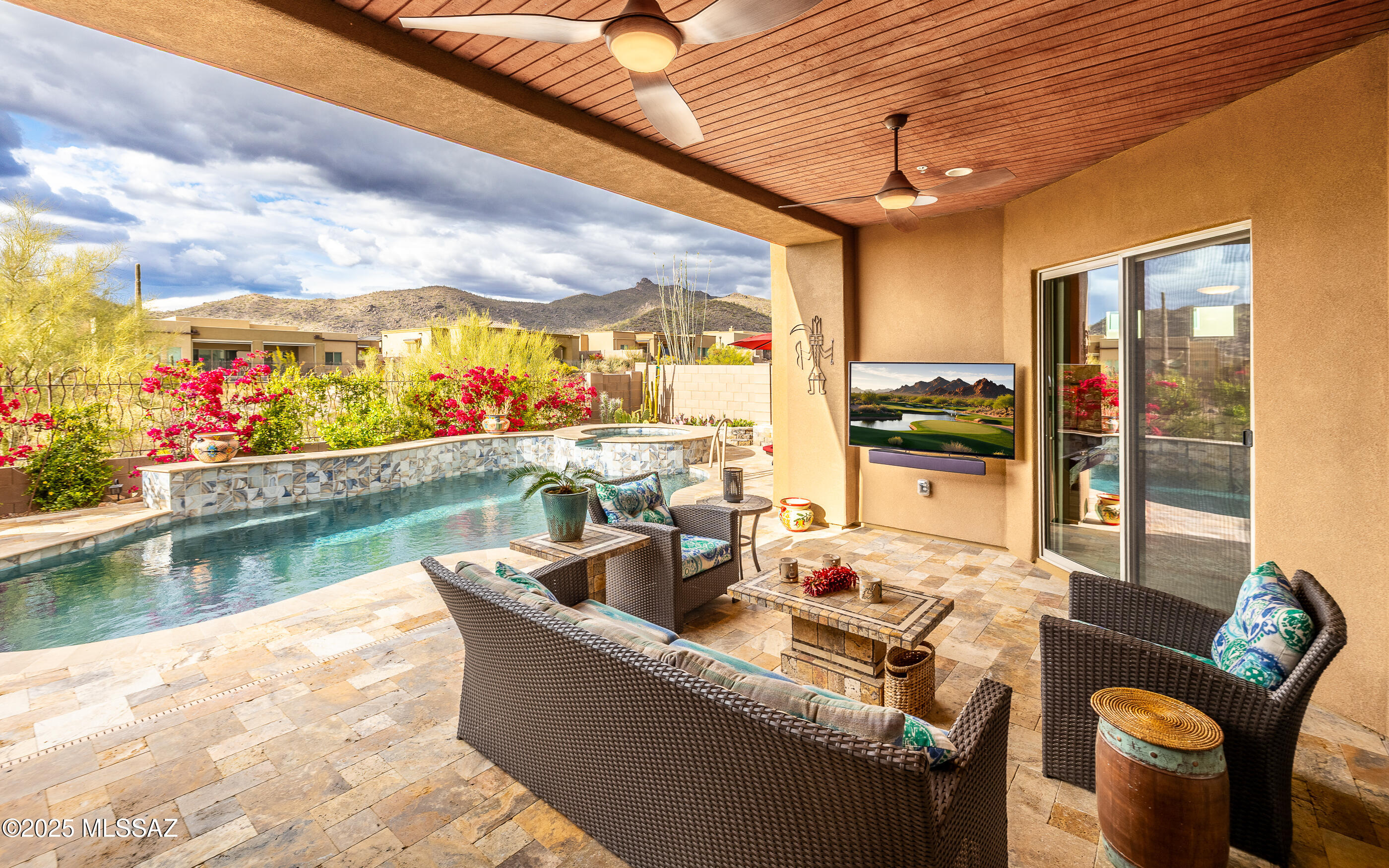Boulder Bridge Pass At Dove Mountain SQ20132910078 - Residential