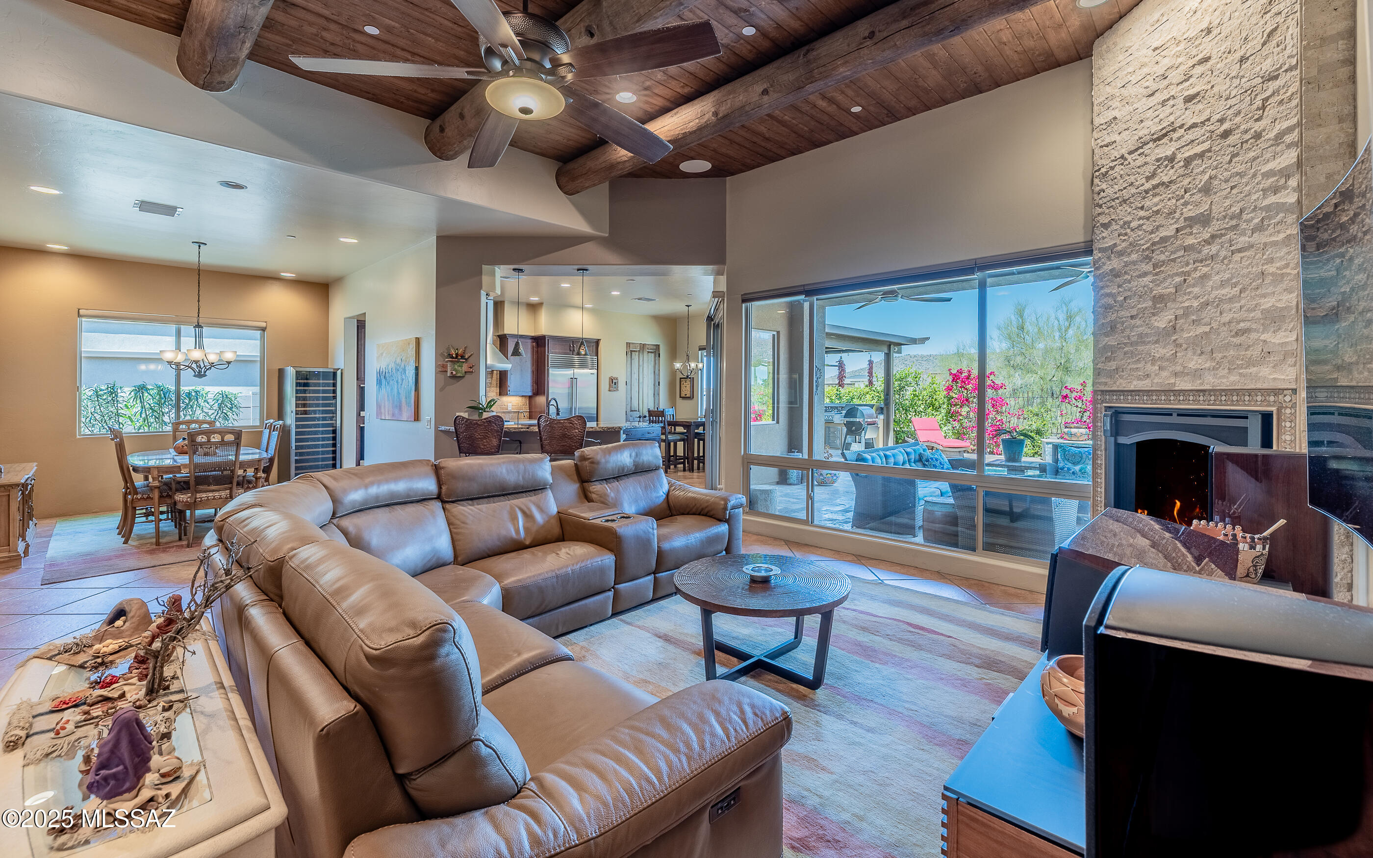 Boulder Bridge Pass At Dove Mountain SQ20132910078 - Residential