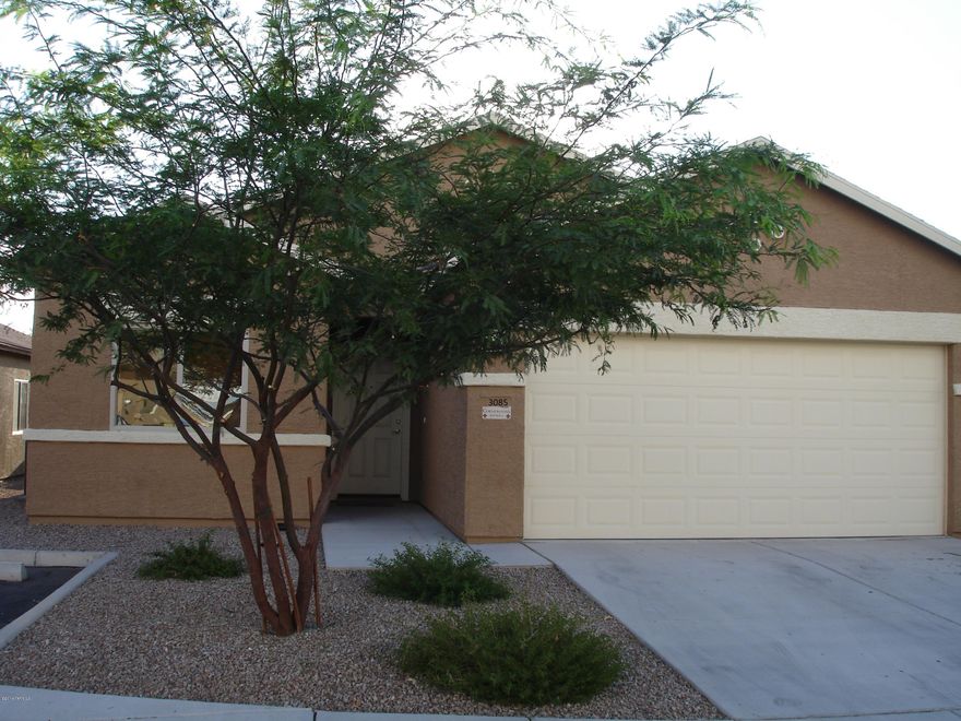 Built in 2012 Home! Energy efficient 4BR/2BA single story home in central Tucson (Alvernon/Ft.Lowell area), minutes from UA &UMC. Features Neutral Flooring, 18'x18' Ceramic Tile, two-tone interior paint. Vaulted Ceilings. Covered Patio. Master Bath has vinyl dual pane windows, two car finished garage. Refrigerator, washer and dryer are included.