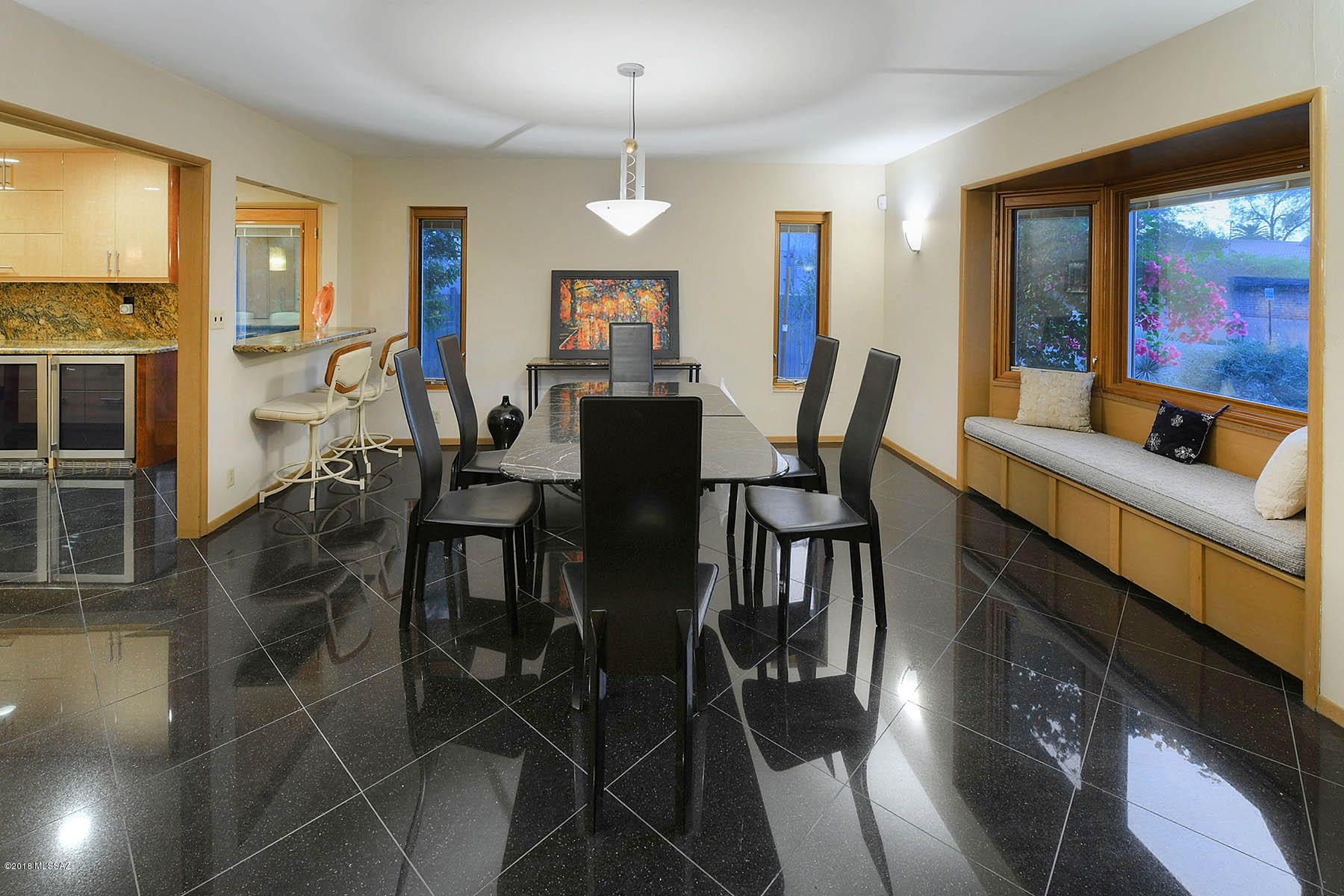 University Manor - Residential