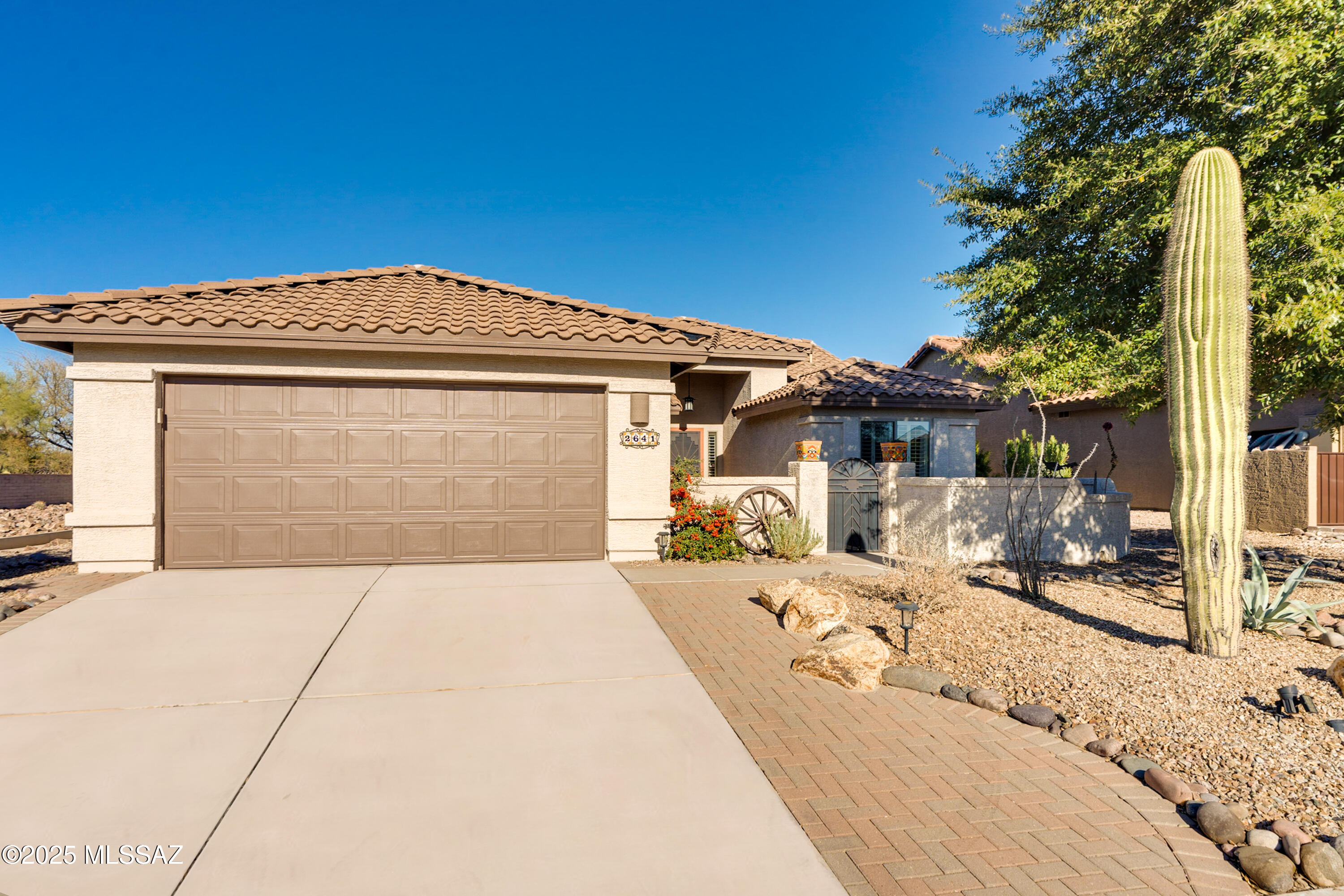 2641 E Glen Canyon Road
