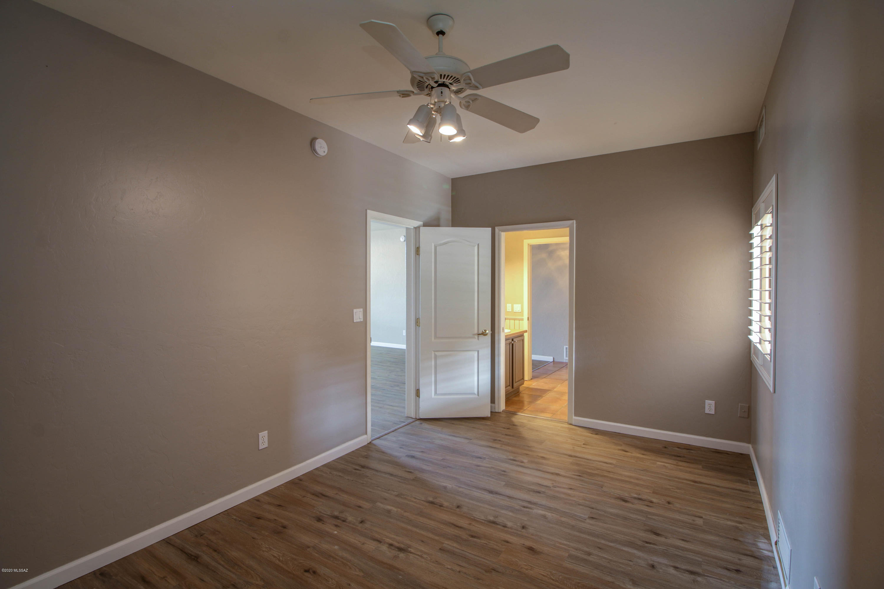 Fairway Terrace Condos. (Units 1-30) - Residential Lease