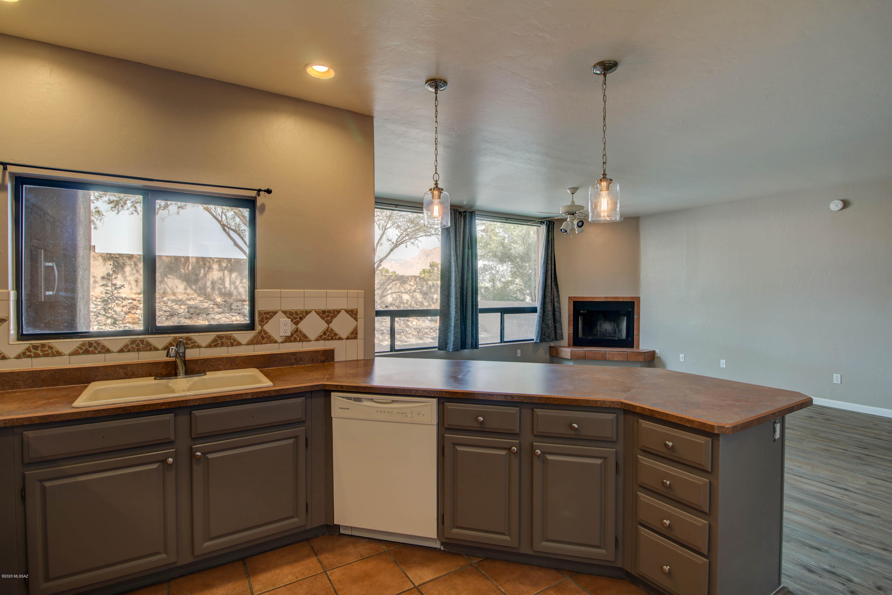 Fairway Terrace Condos. (Units 1-30) - Residential Lease