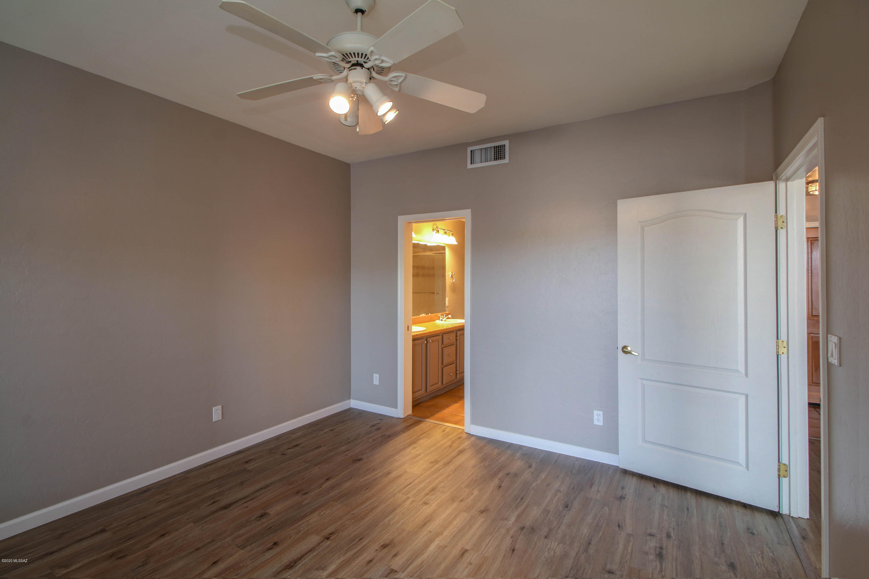 Fairway Terrace Condos. (Units 1-30) - Residential Lease