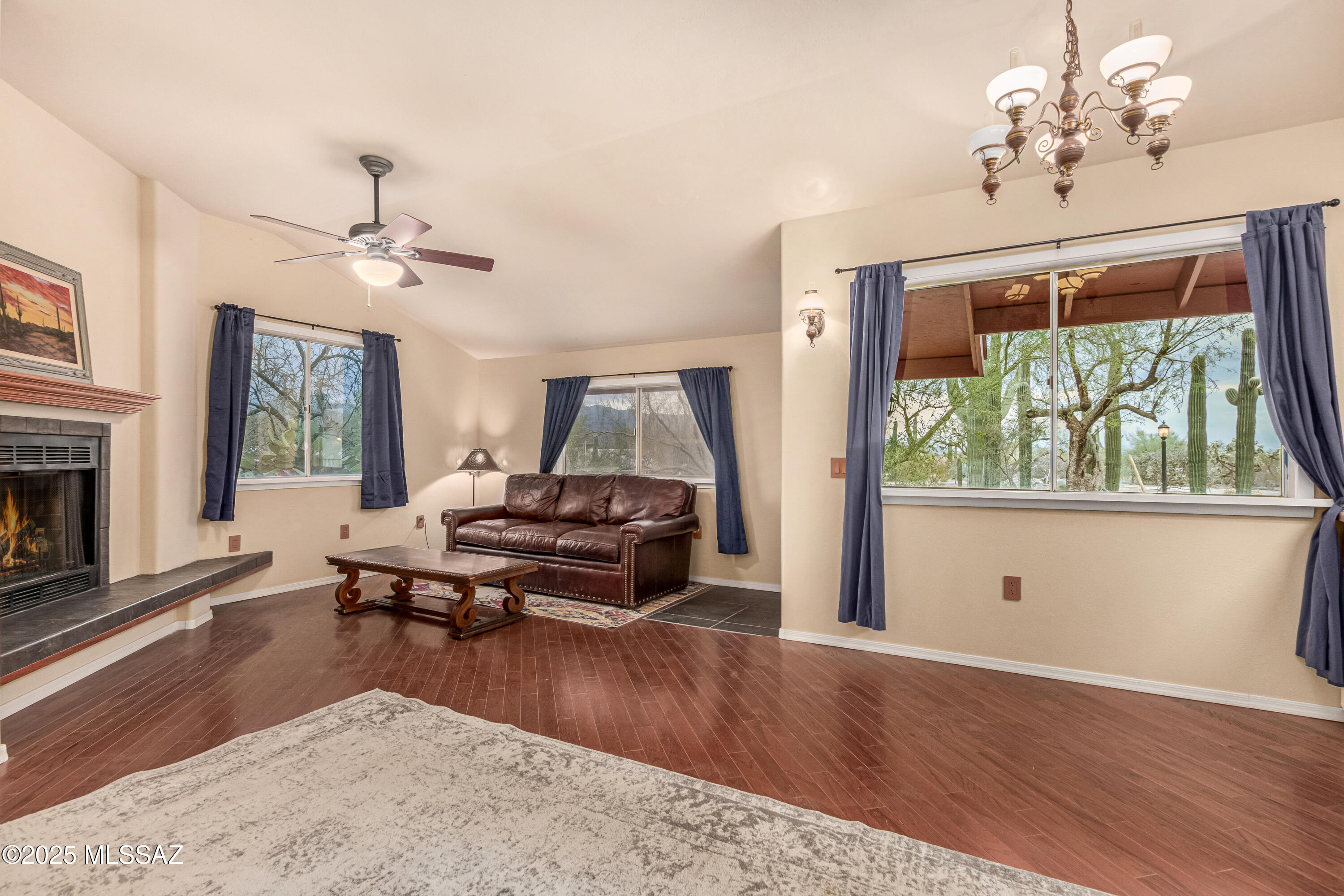 La Bella Vista (1-80) - Residential