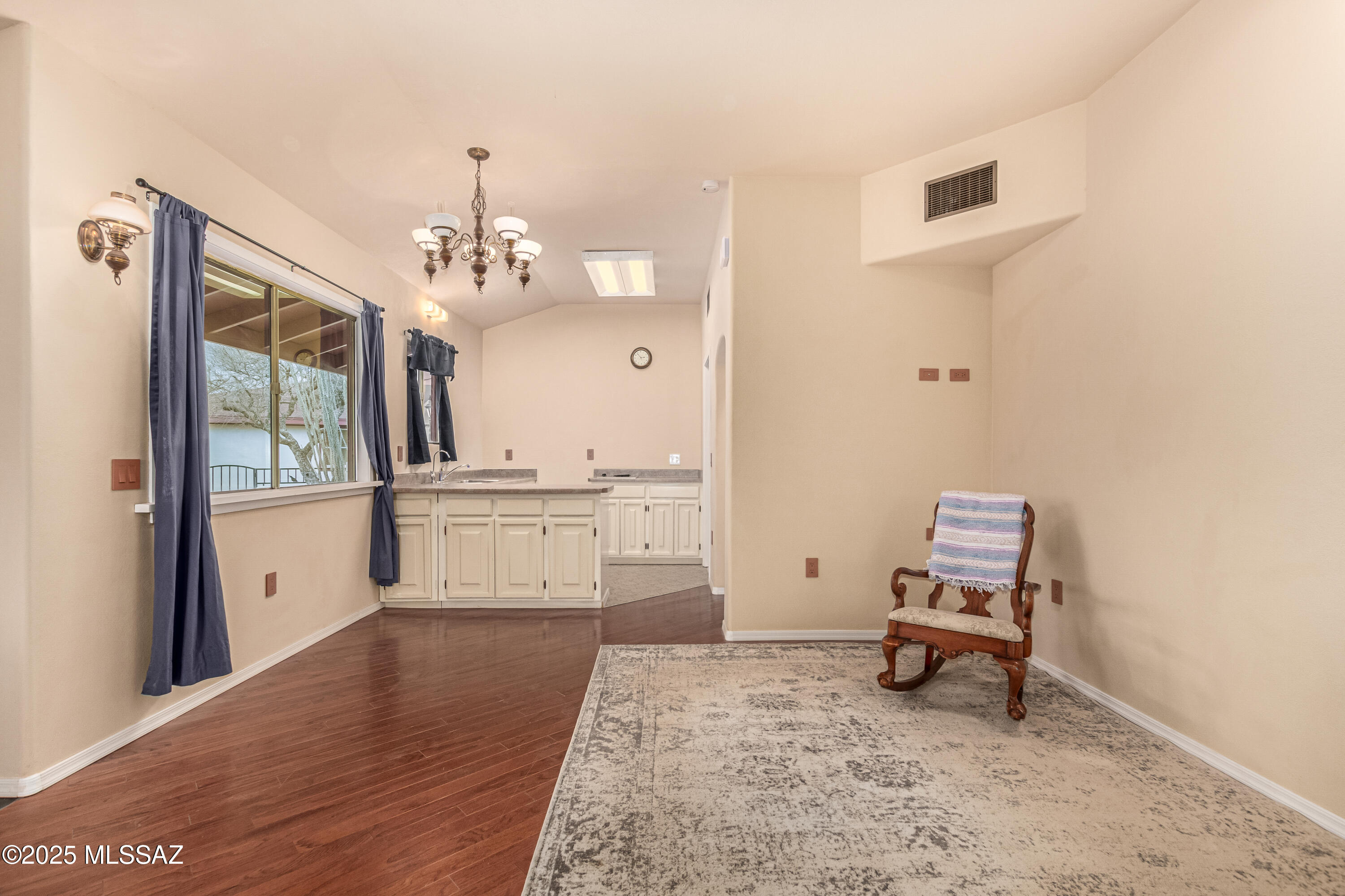 La Bella Vista (1-80) - Residential
