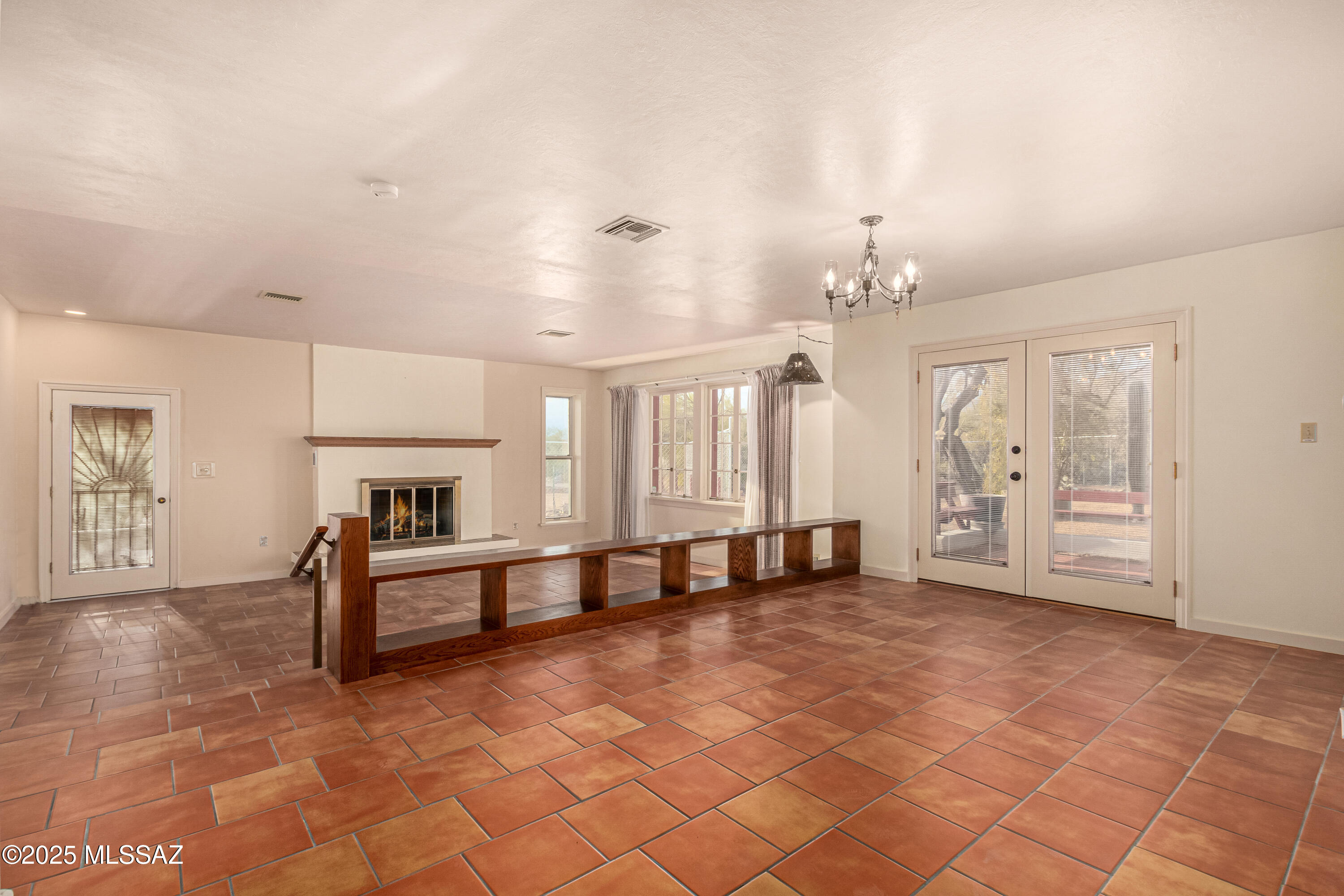 La Bella Vista (1-80) - Residential