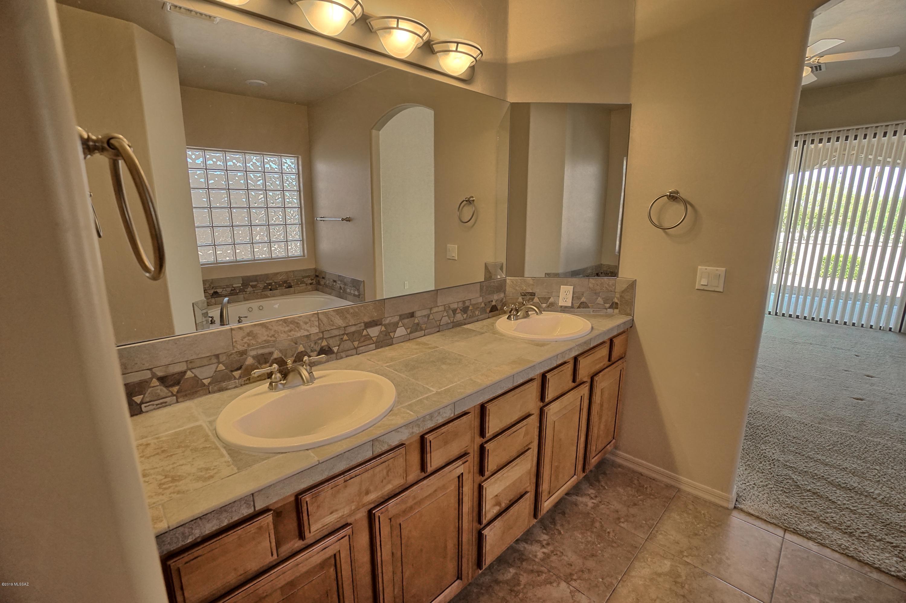 Estates at La Canada Norte (1-41) - Residential