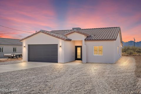 A home in Rio Rico