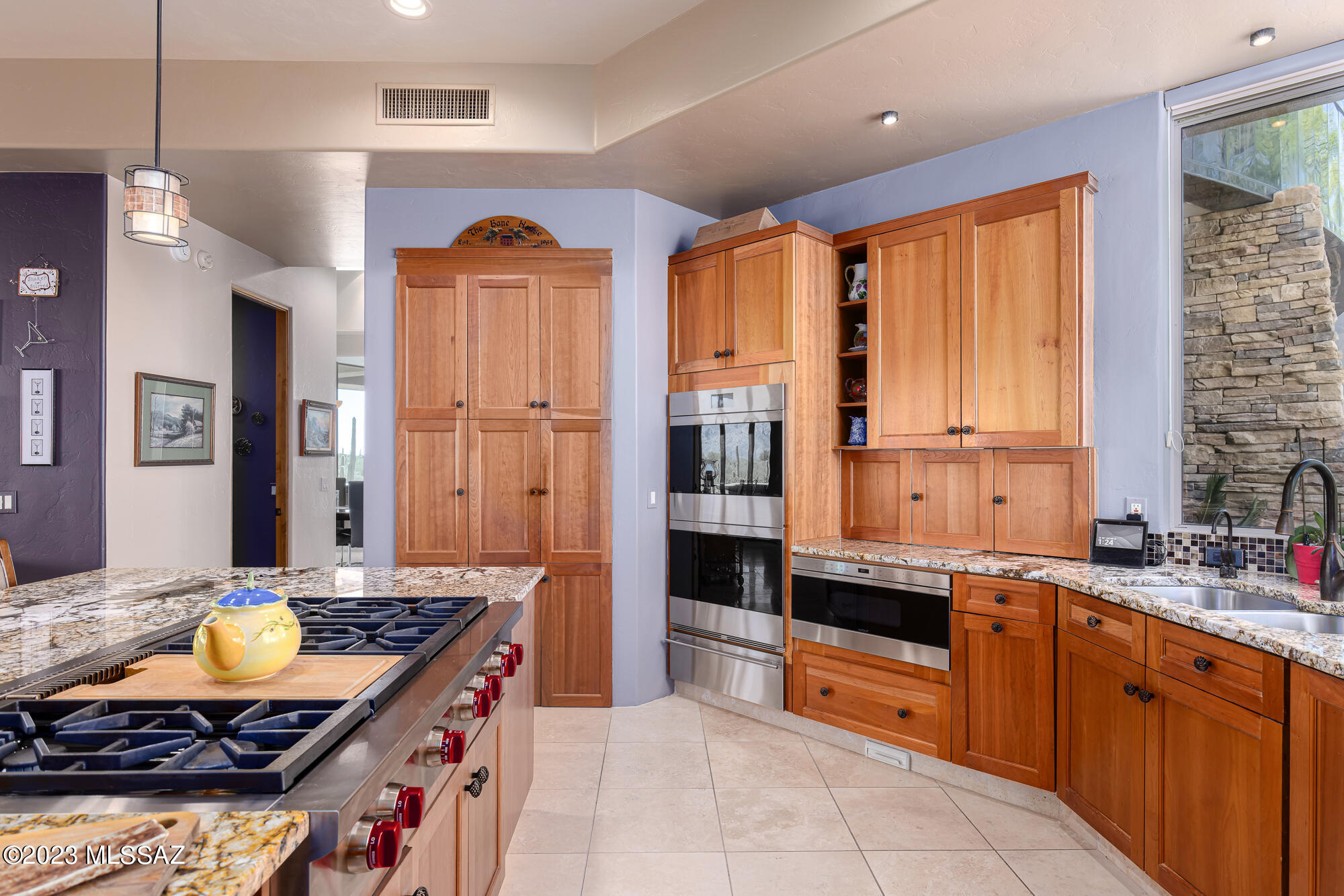 Honey Bee Ridge(The Estates At) - Residential