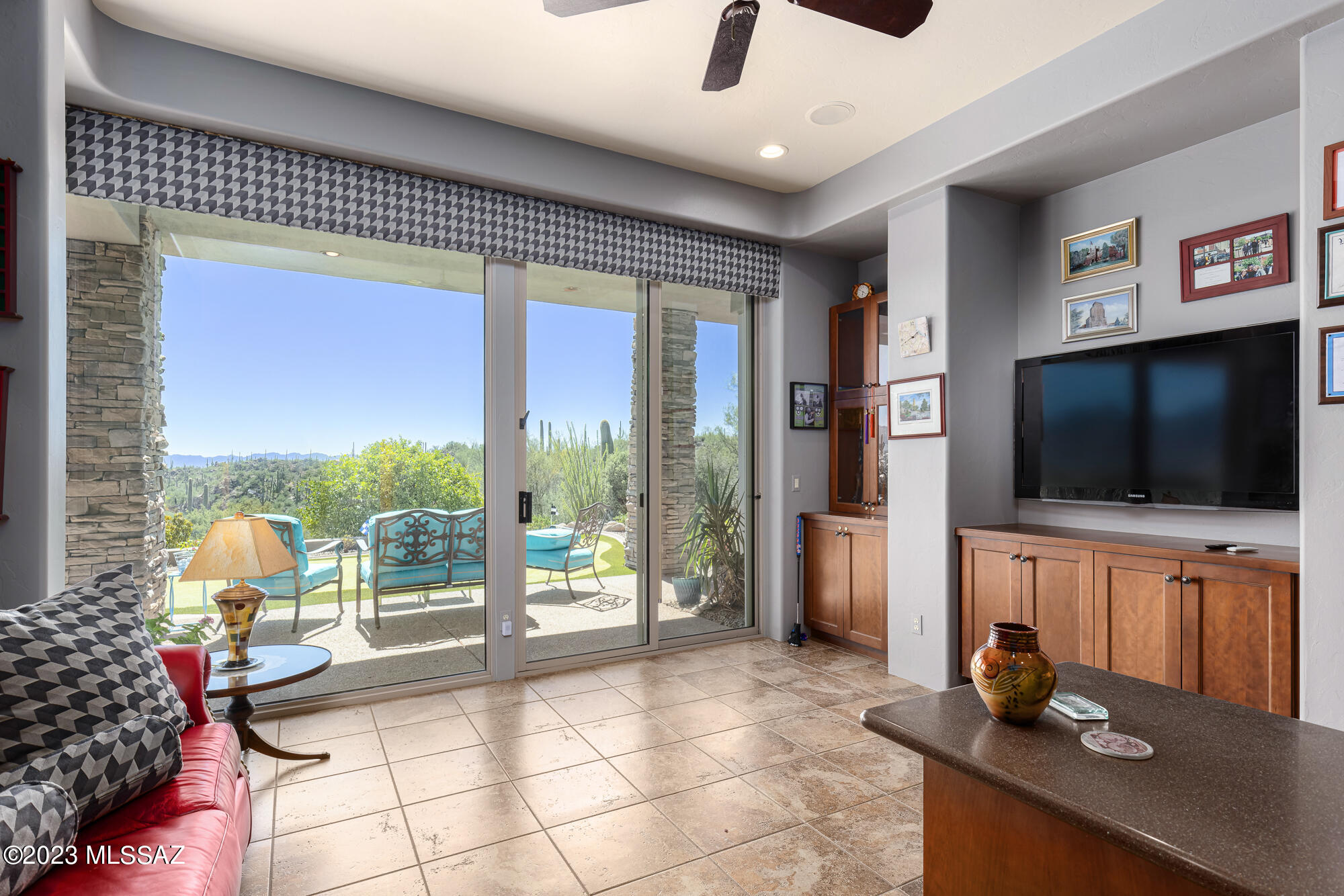 Honey Bee Ridge(The Estates At) - Residential