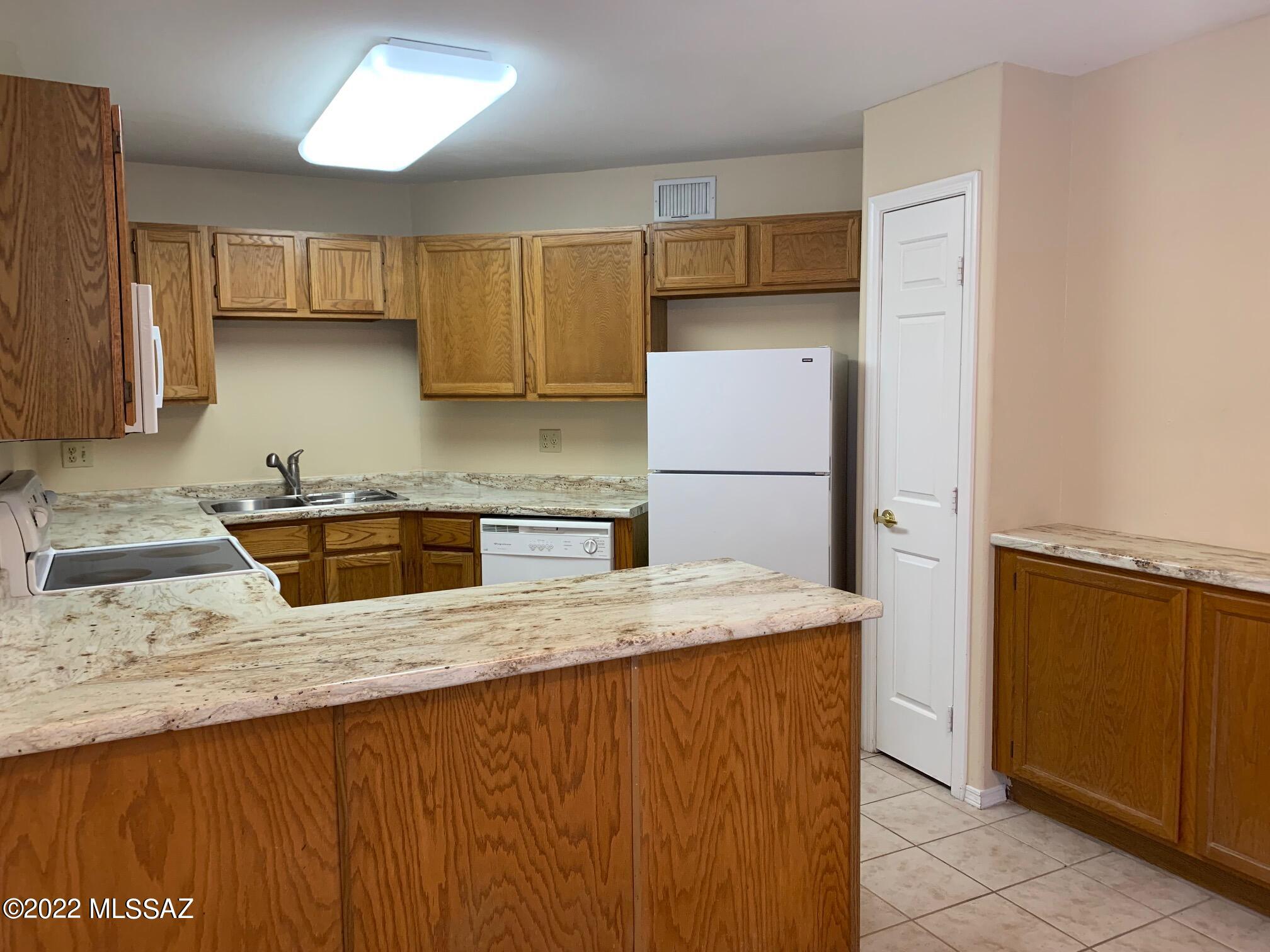 Canyon View At Ventana Condominium (1-264) - Residential Lease