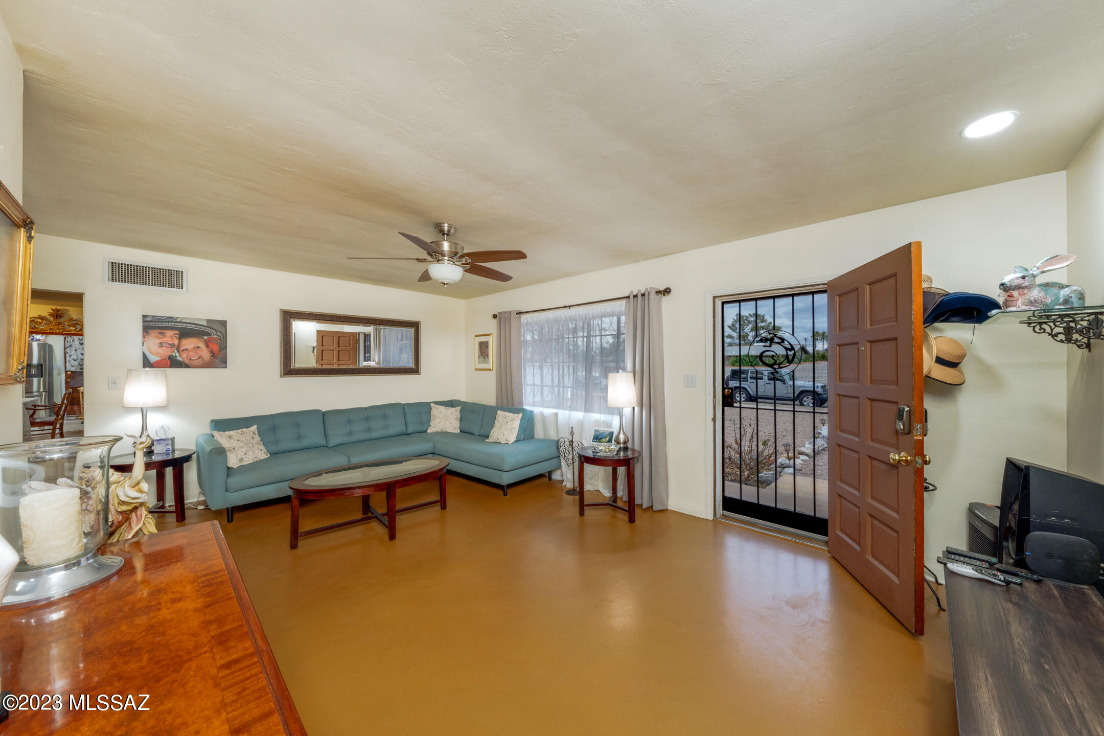 Broadway Manor - Residential