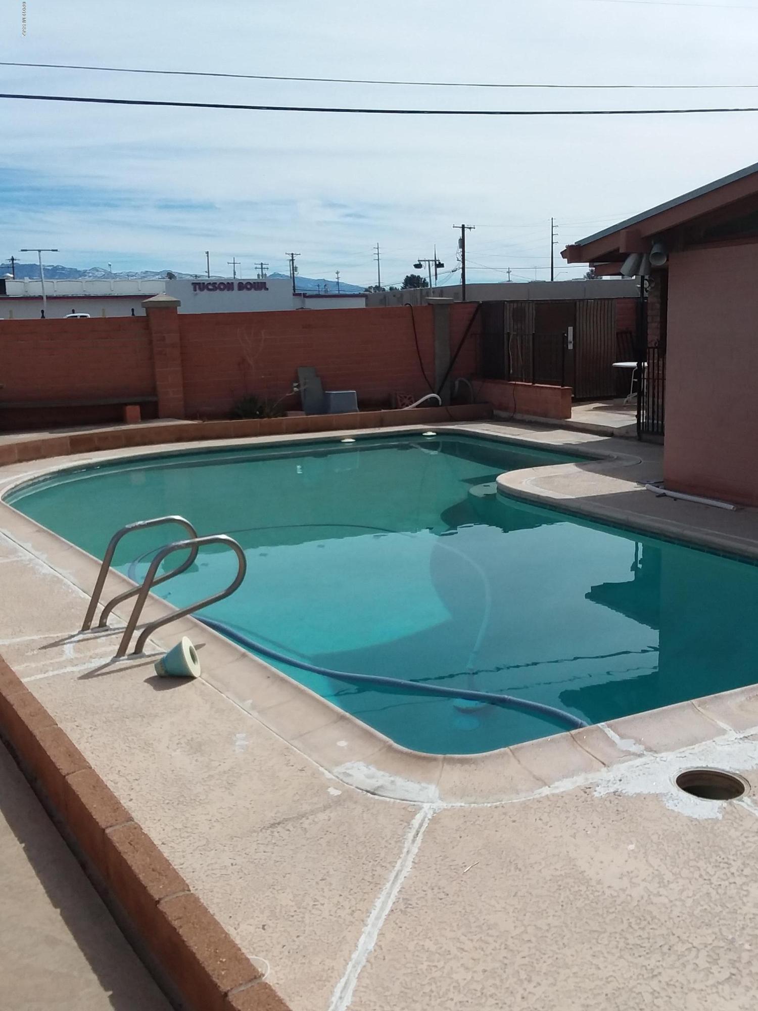 Miramonte Terr - Residential