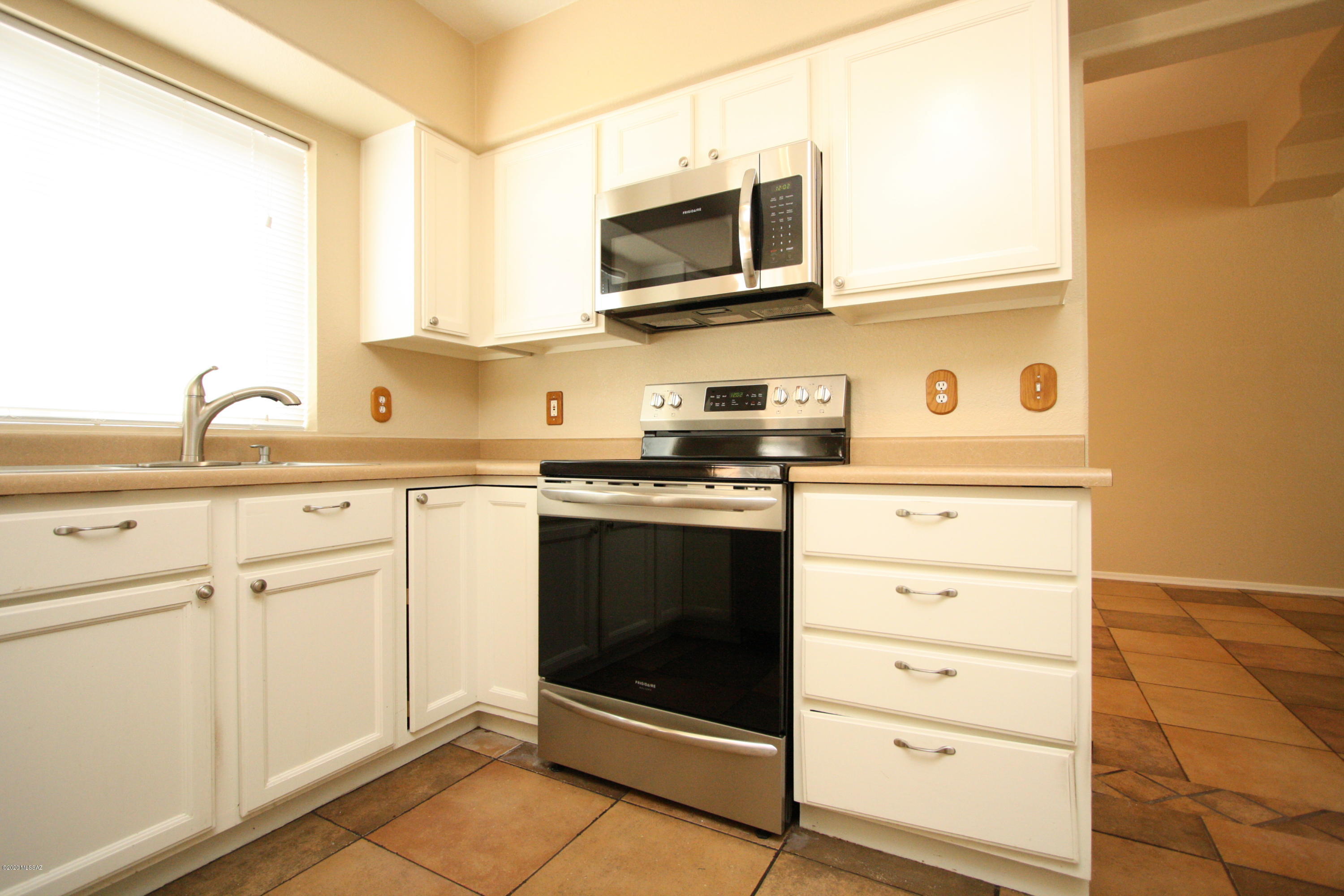 Rancho Escondido(1-198) - Residential Lease