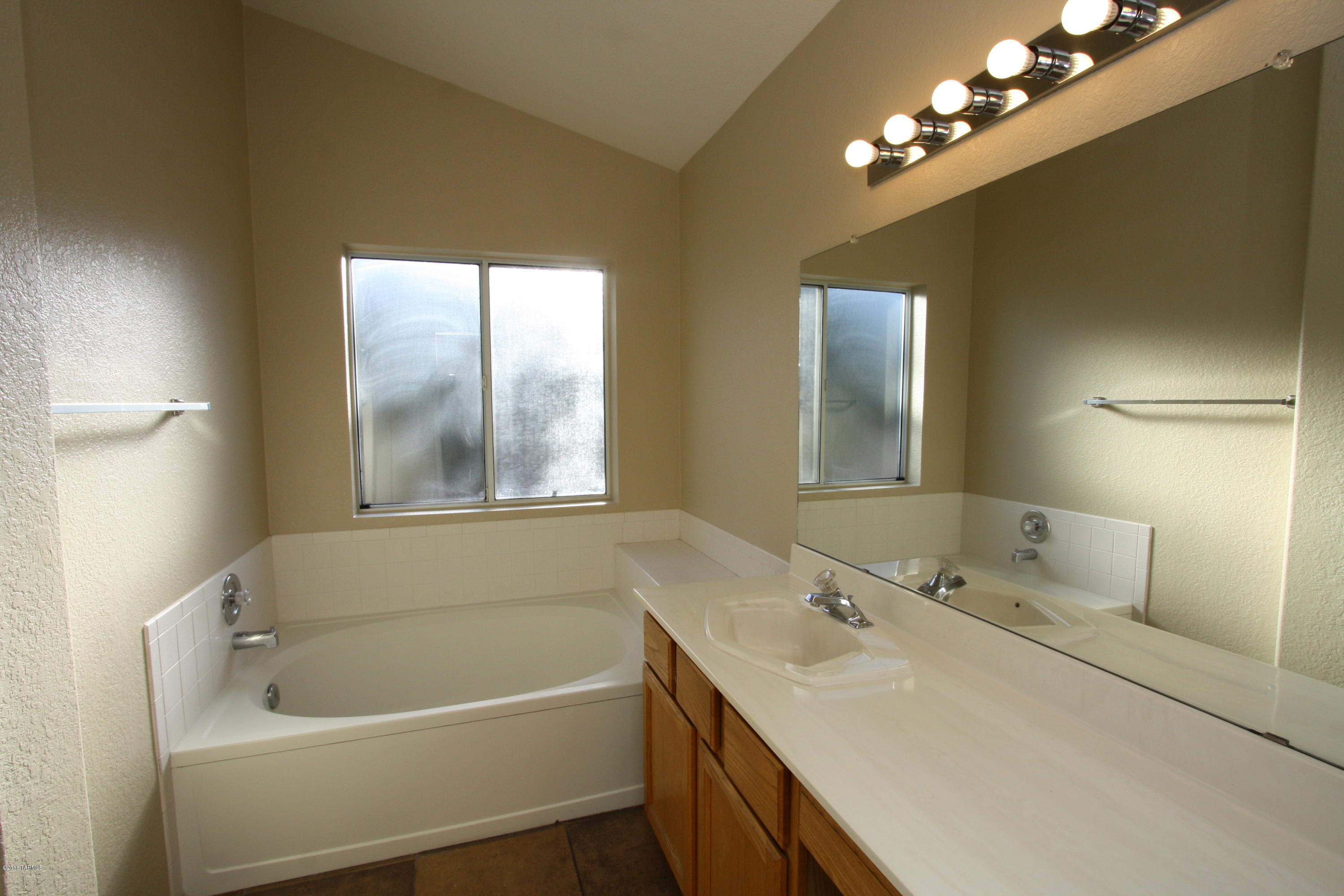 Rancho Escondido(1-198) - Residential Lease