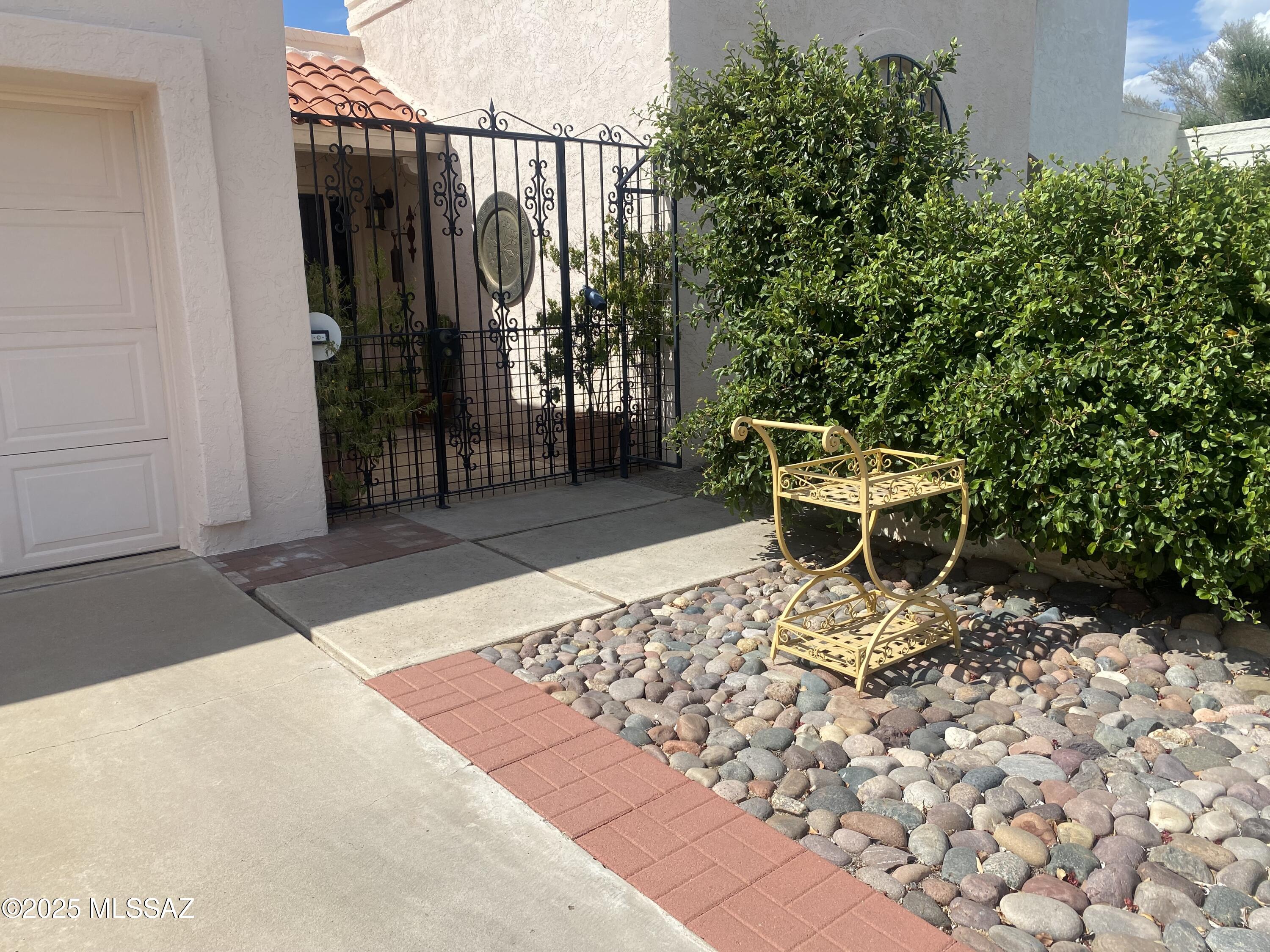 7921 N Casas Carmen