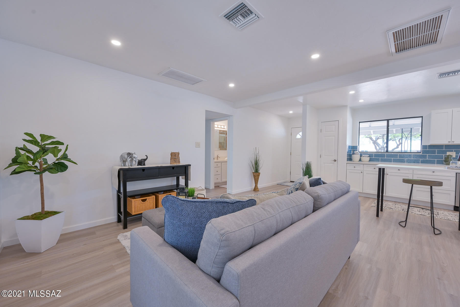 Miramonte Terr - Residential