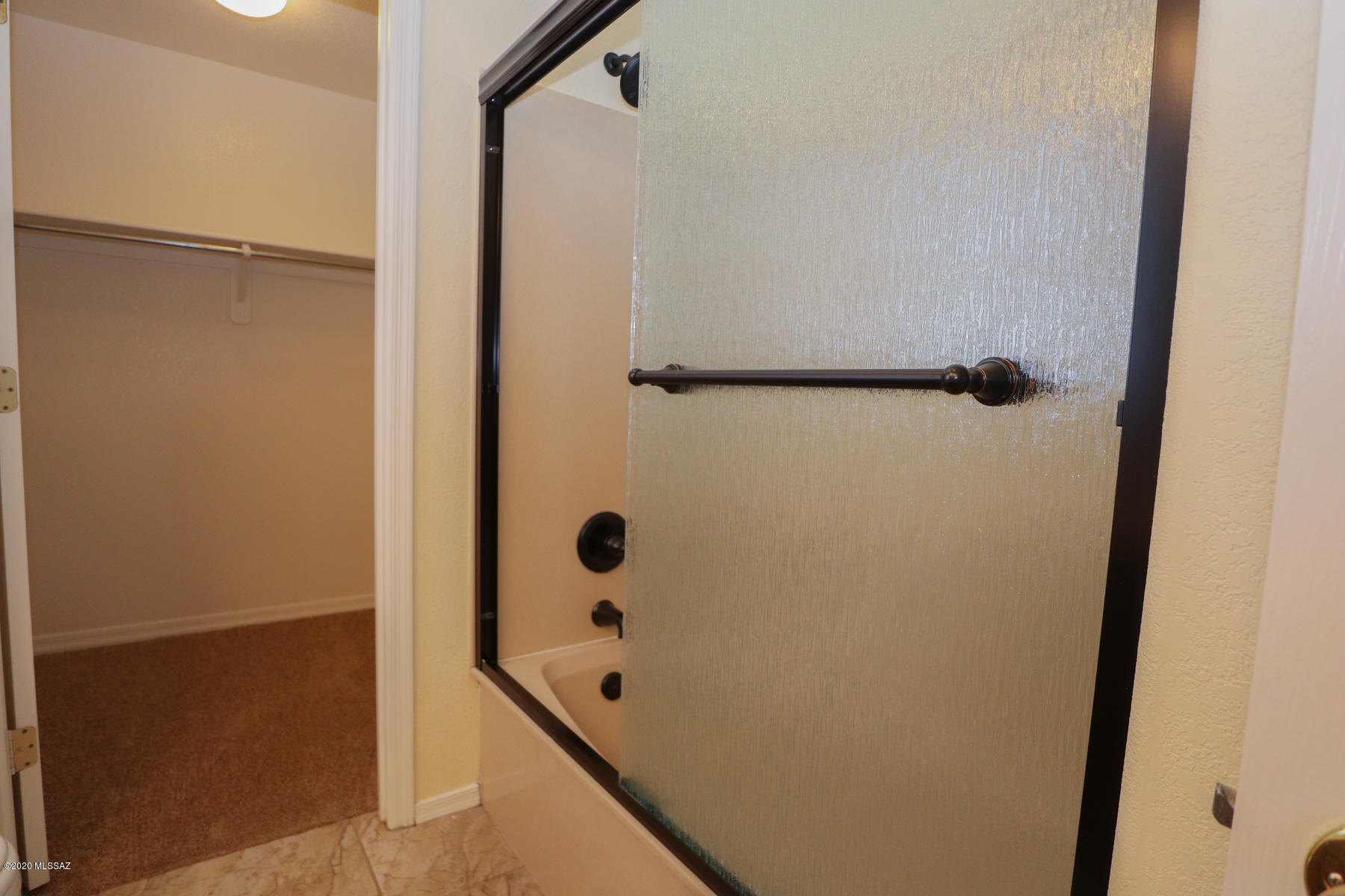 Pantano Ridge (1-123) - Residential Lease
